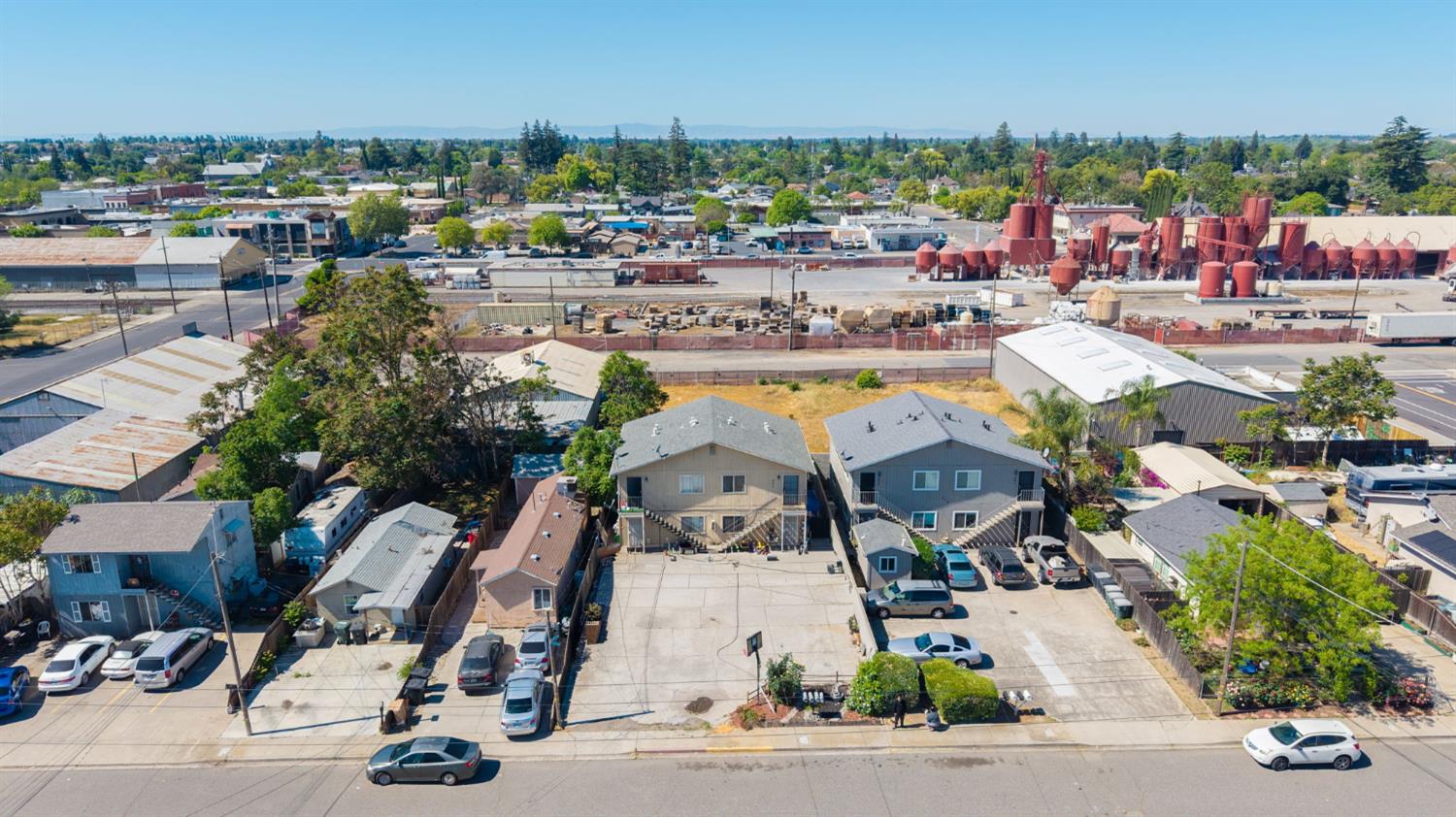 230 N 4th Avenue