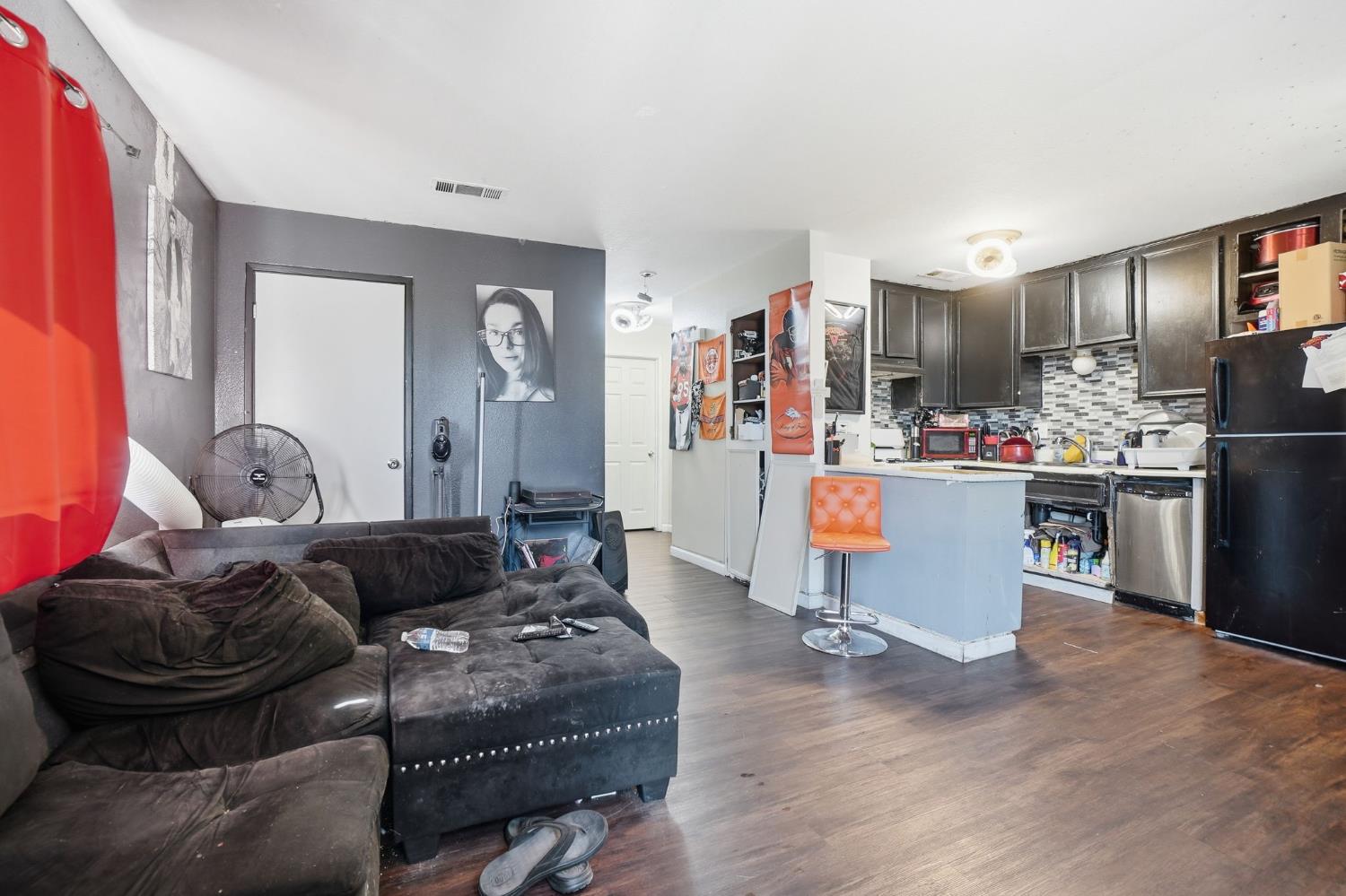 230 N 4th Avenue