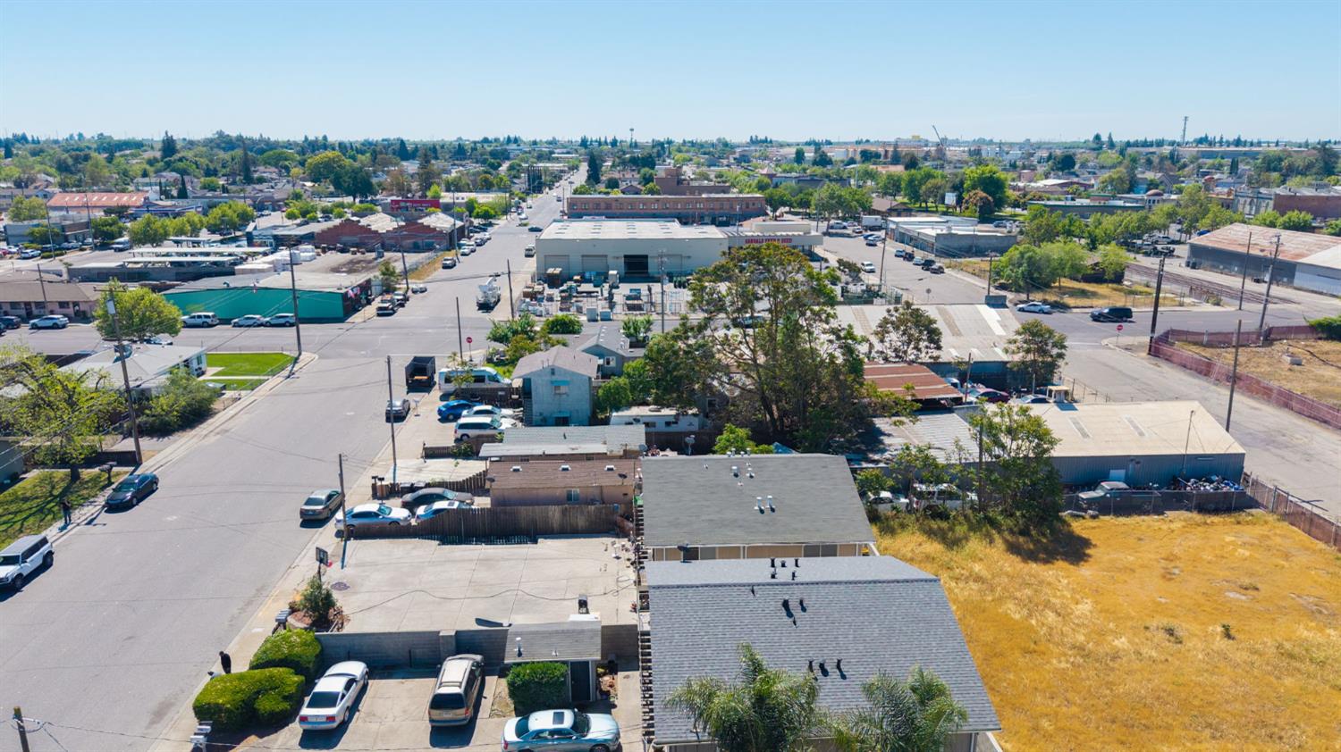 230 N 4th Avenue