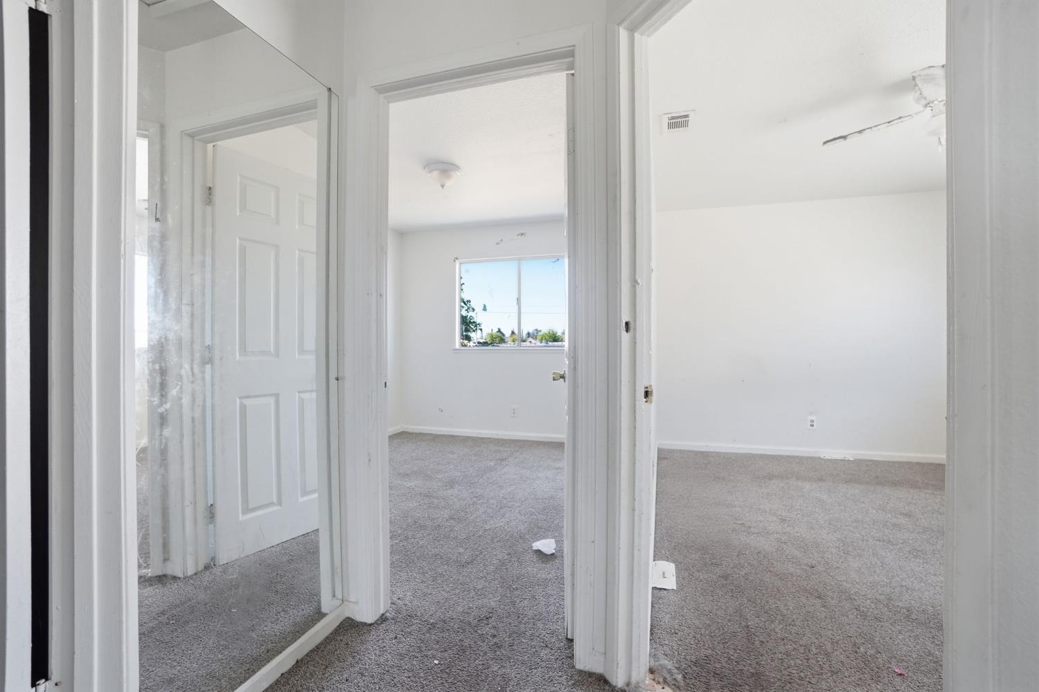 230 N 4th Avenue