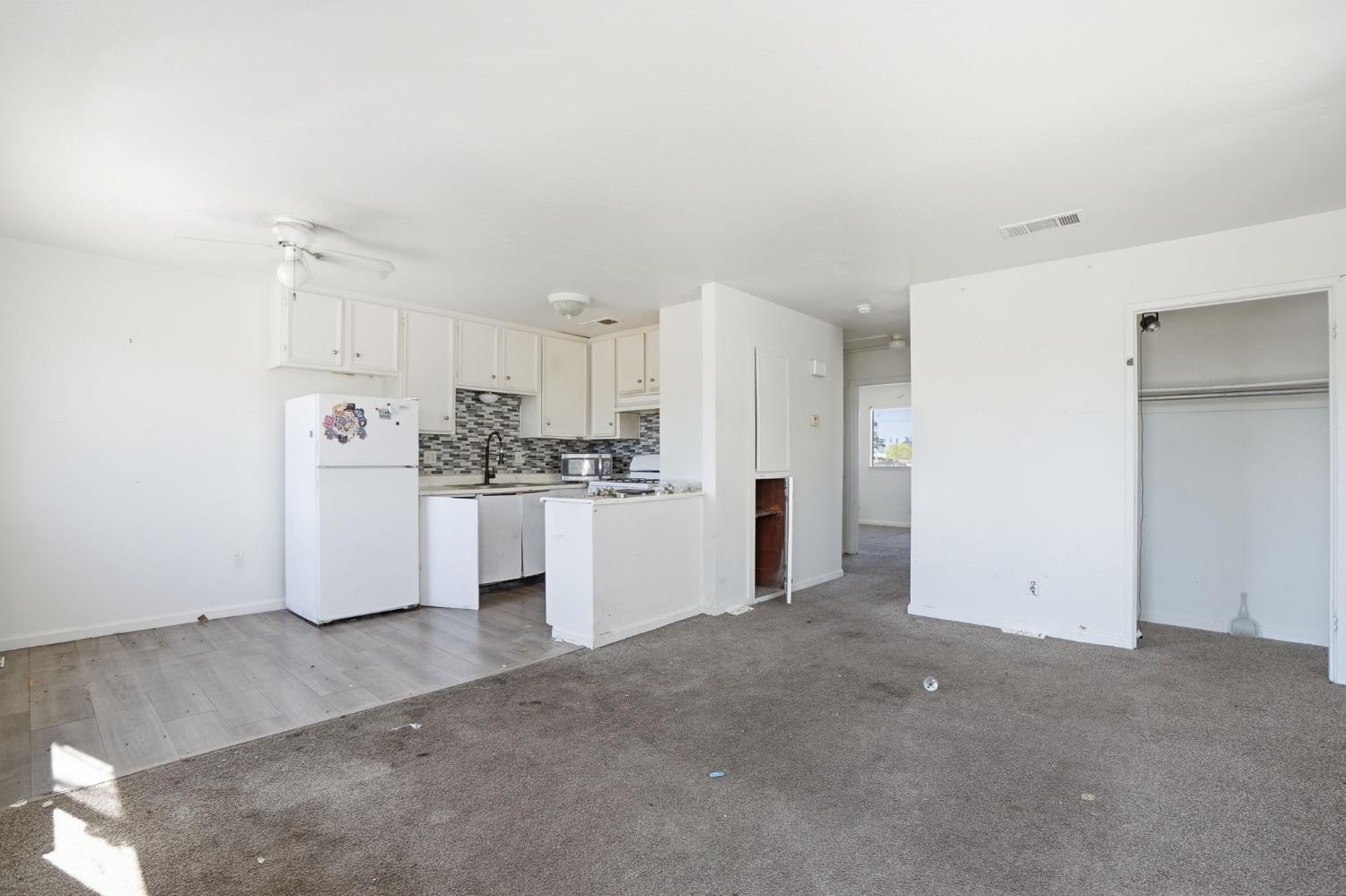 230 N 4th Avenue