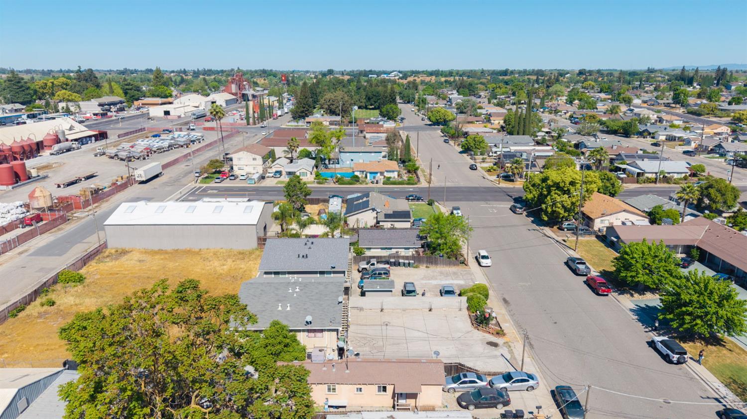 230 N 4th Avenue