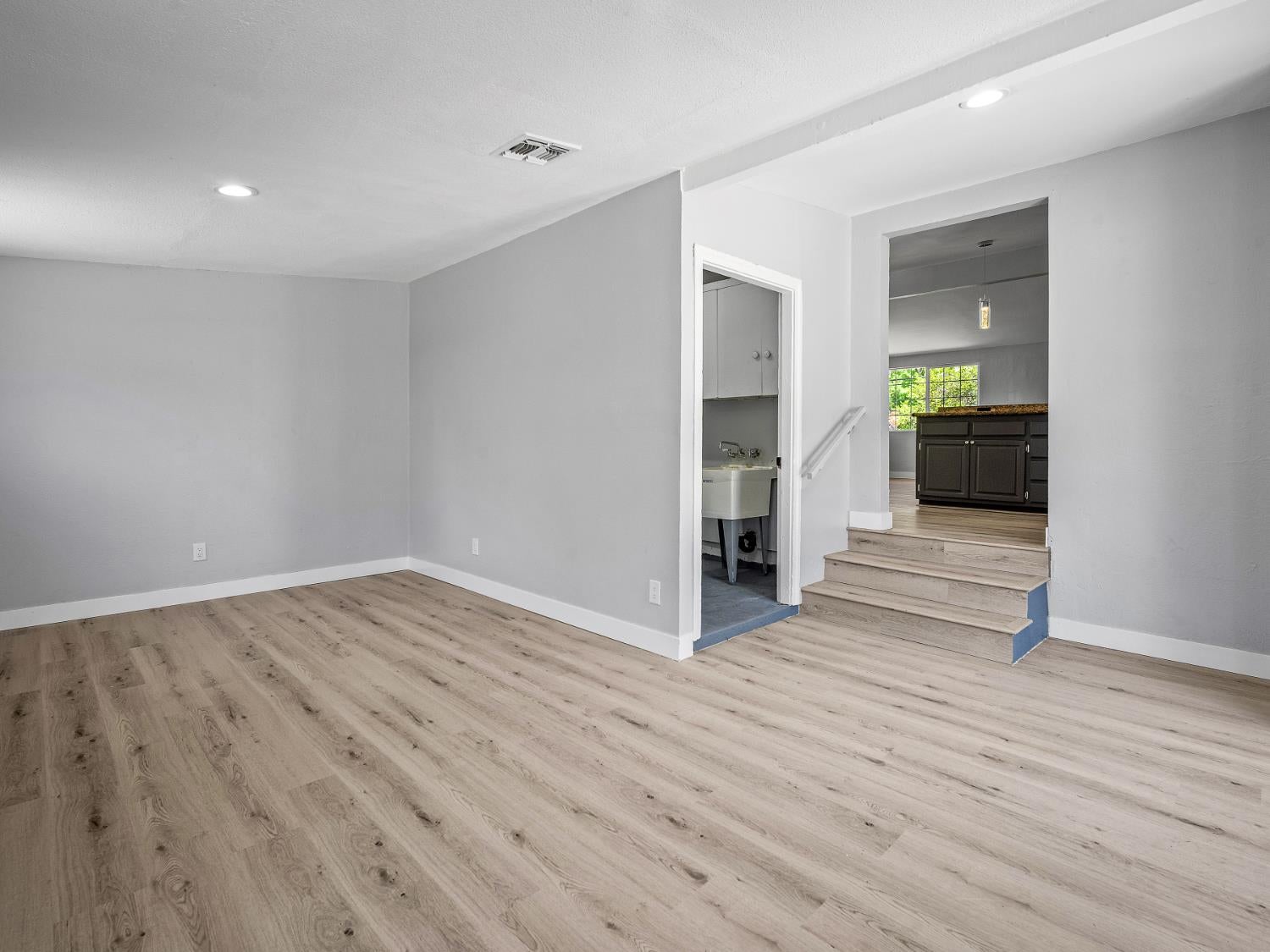2428 Upham Court