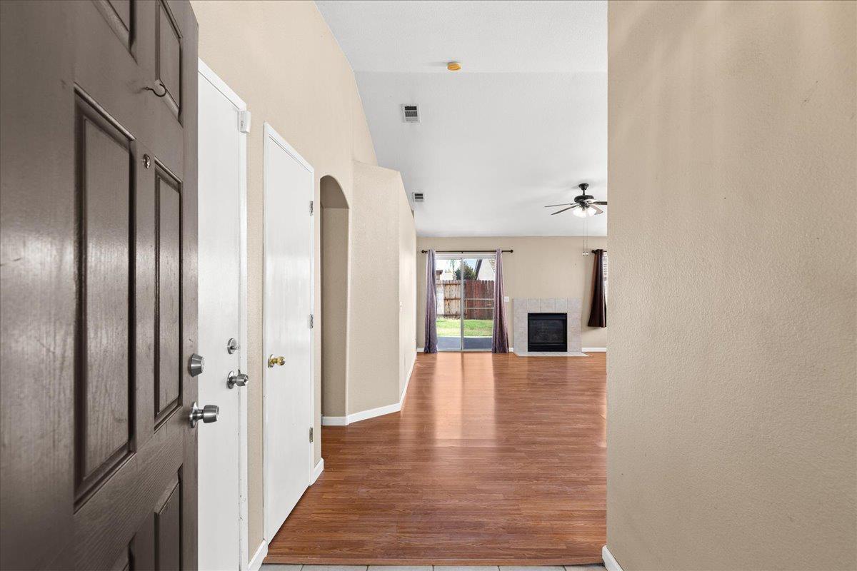 1404 Venice Circle
