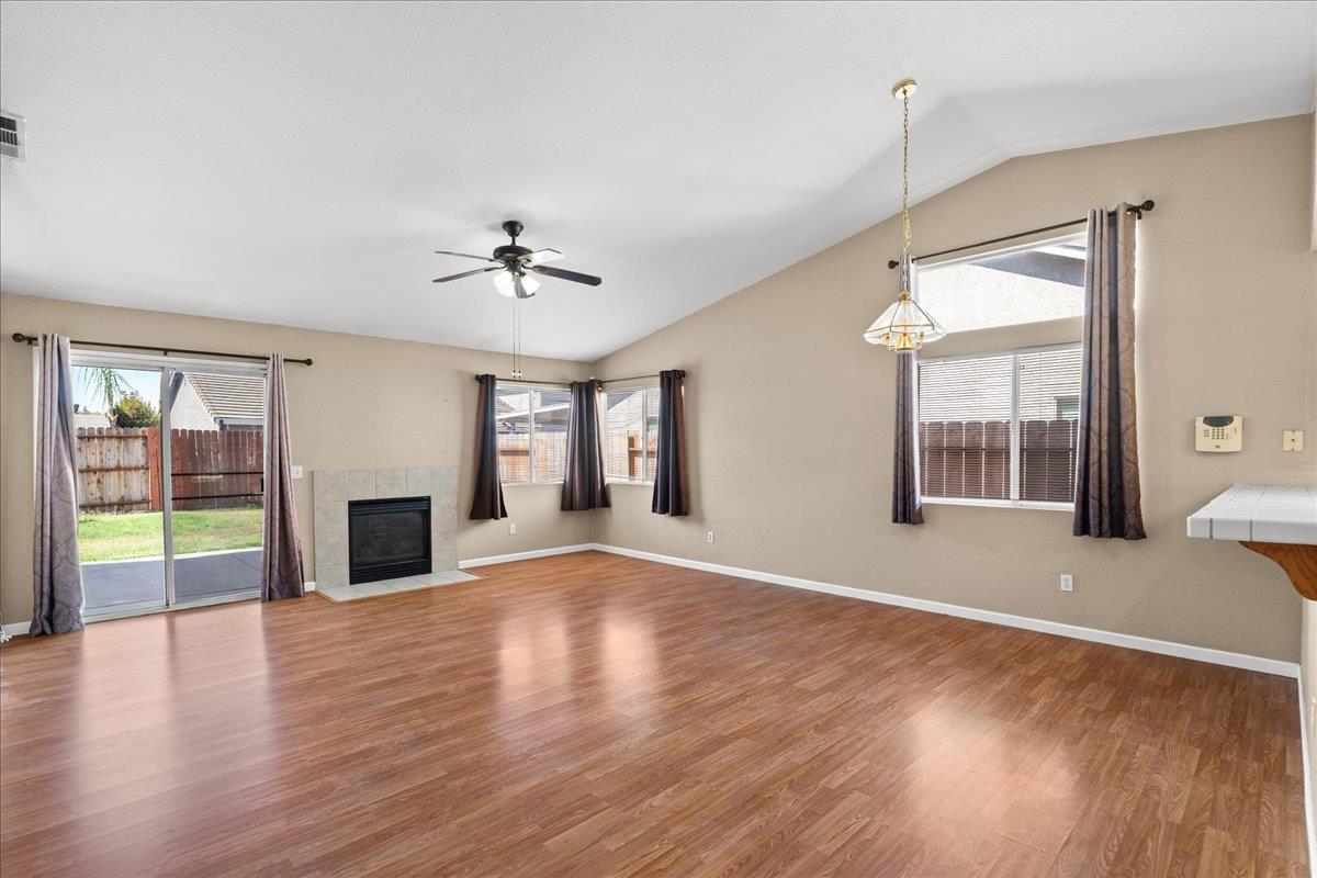 1404 Venice Circle