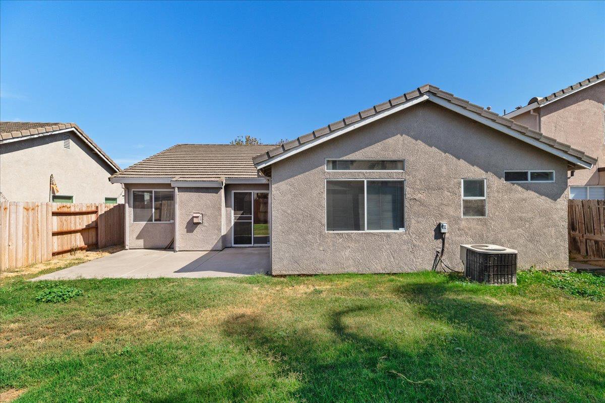 1404 Venice Circle