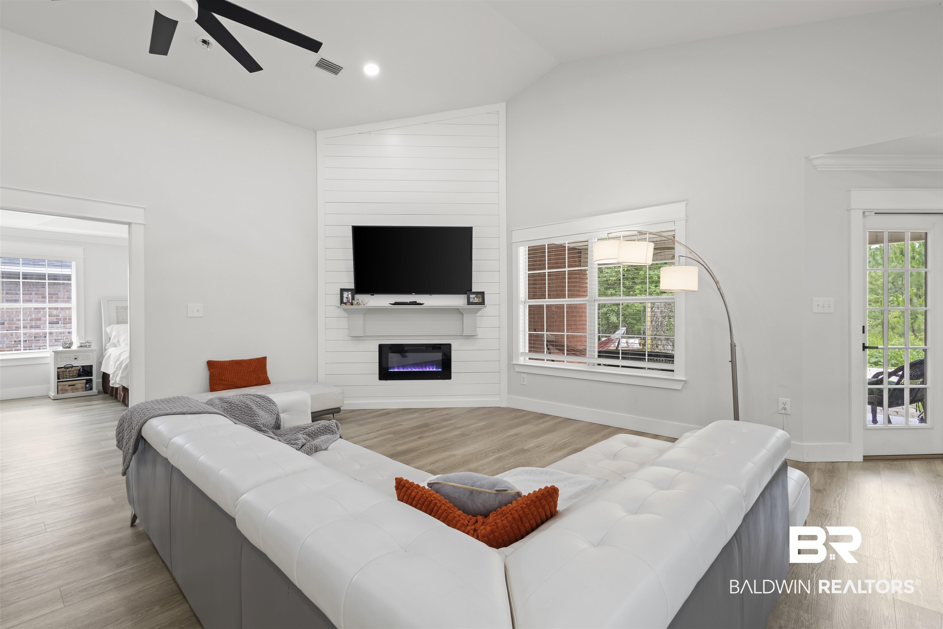 22470 Beaver Creek Lane