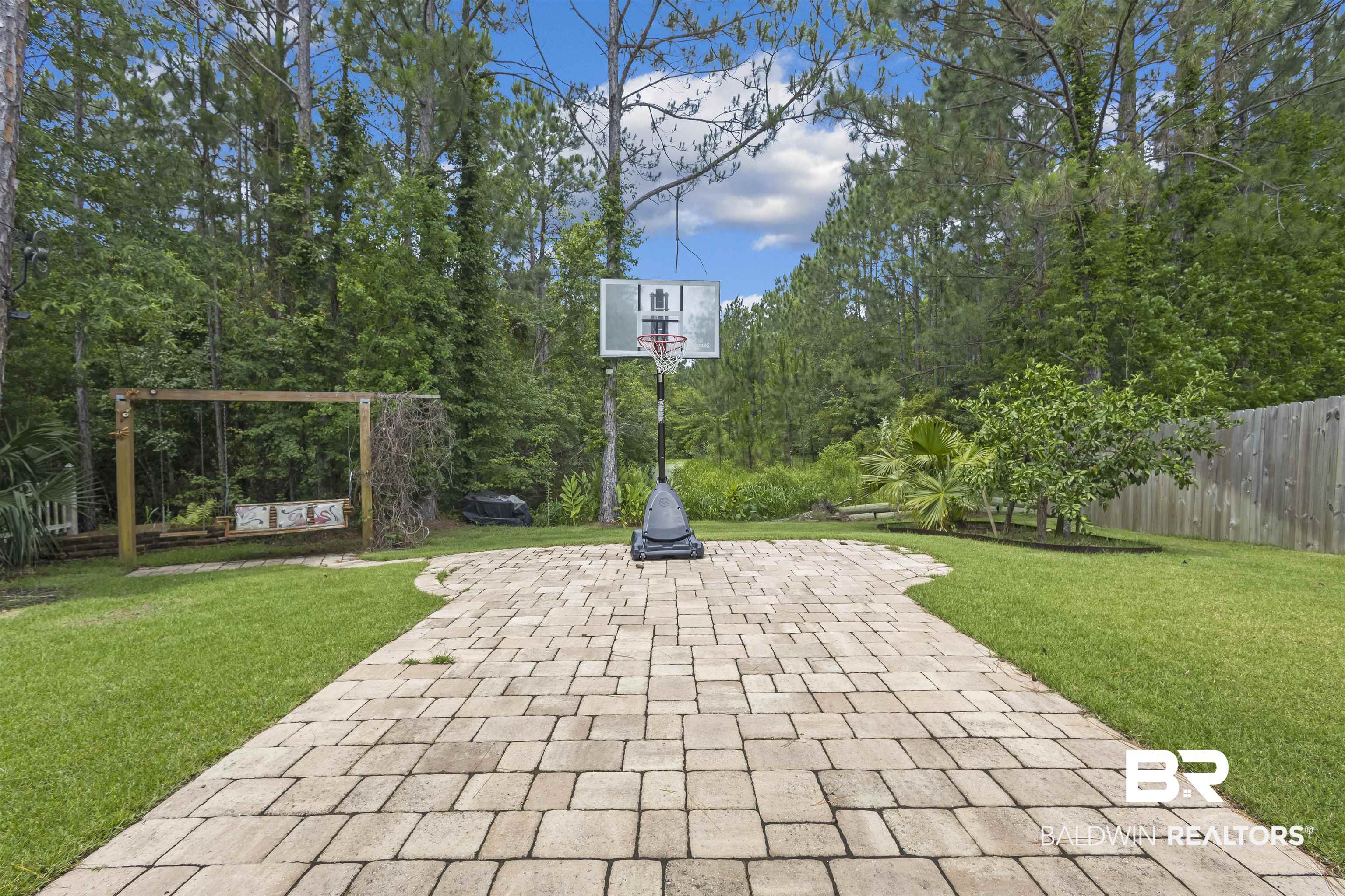 22470 Beaver Creek Lane