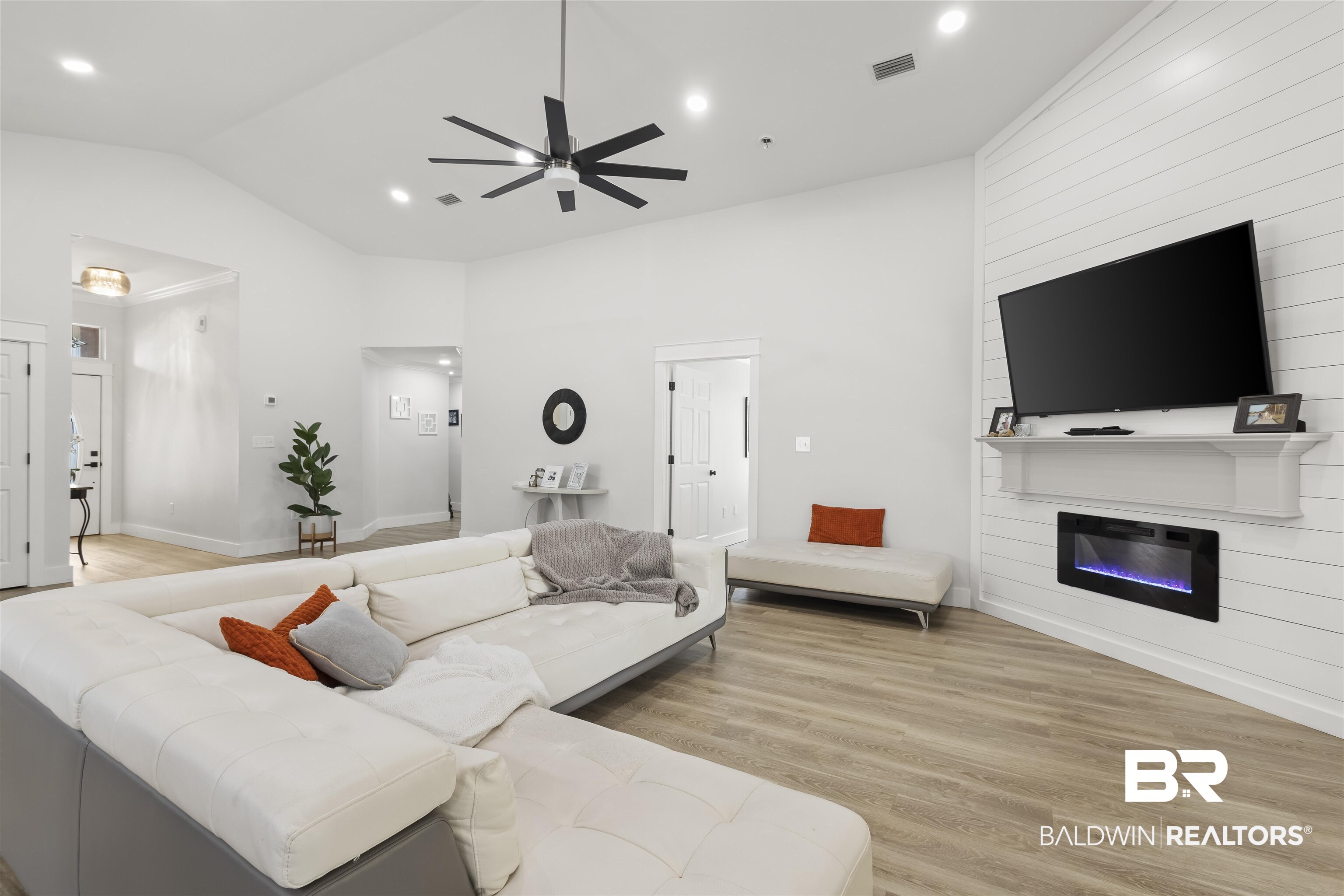 22470 Beaver Creek Lane