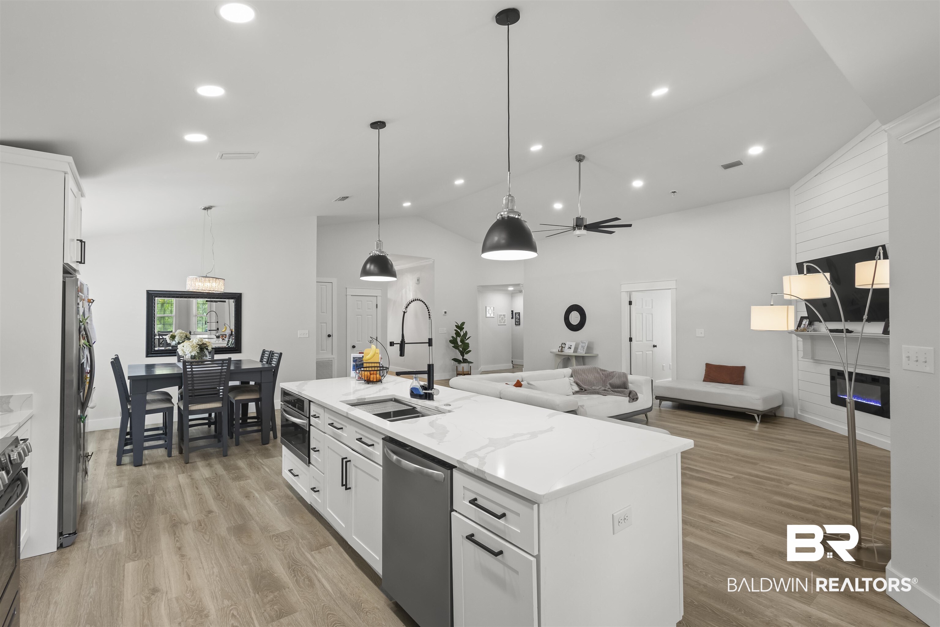 22470 Beaver Creek Lane