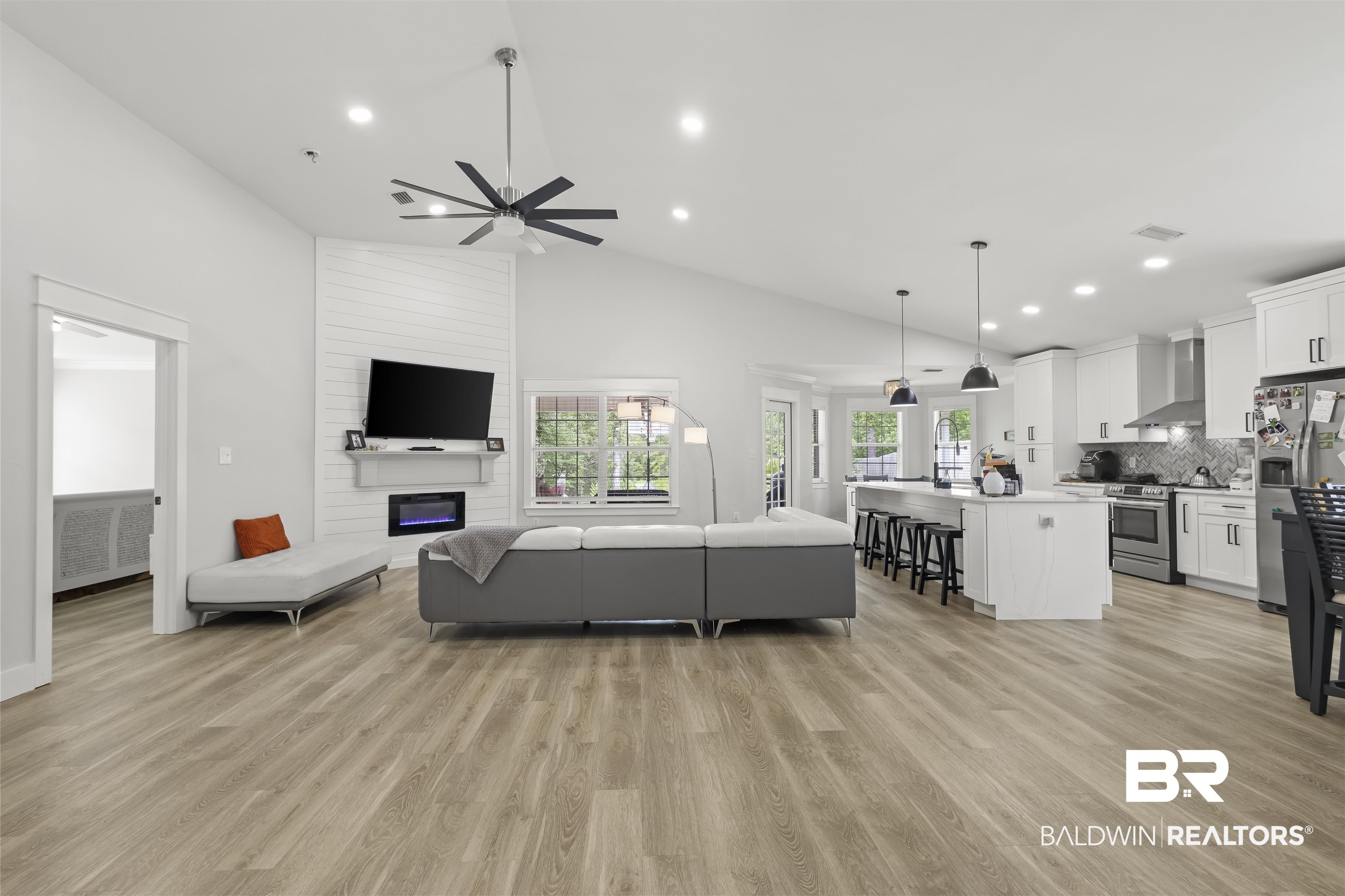 22470 Beaver Creek Lane