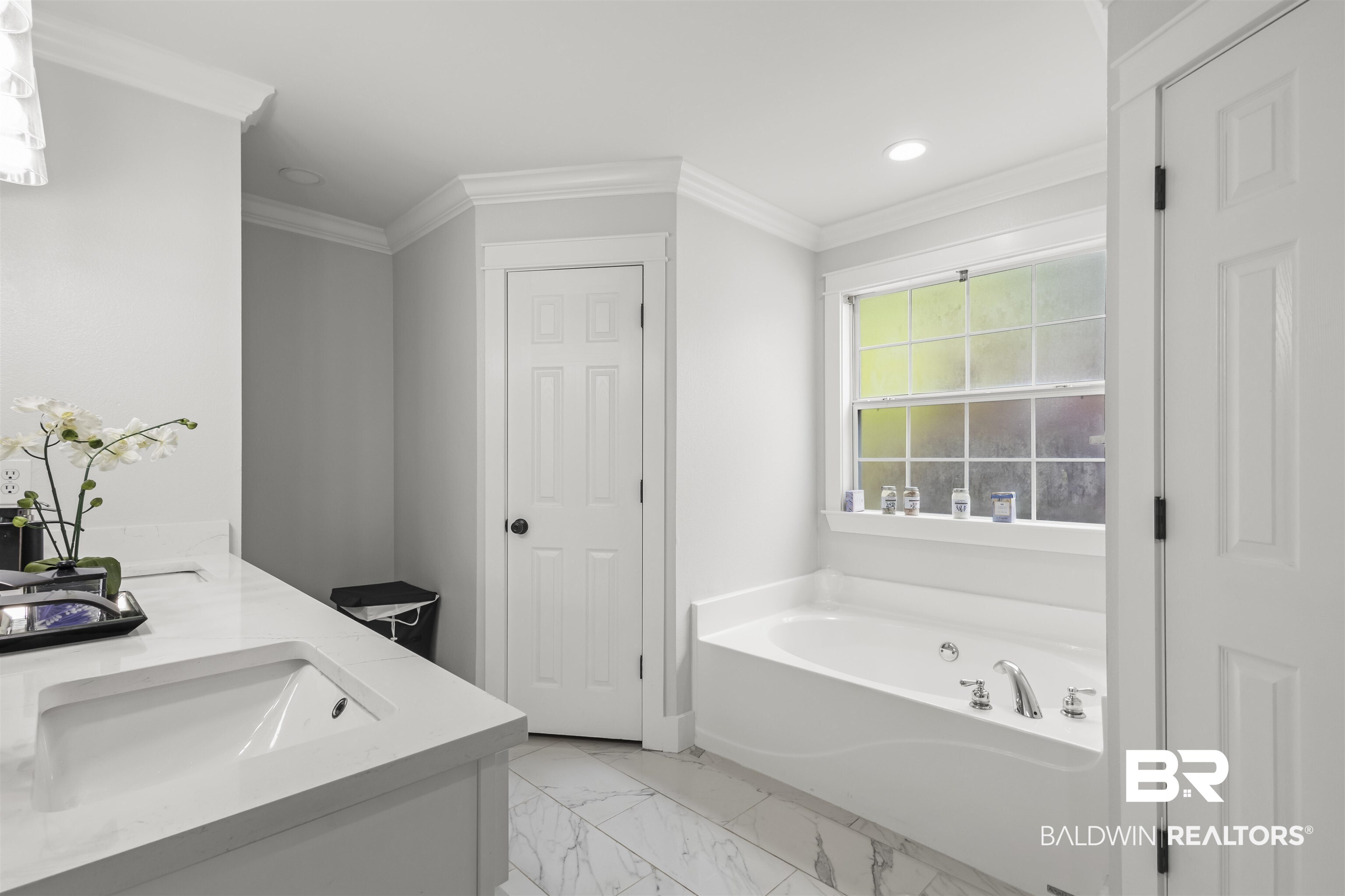 22470 Beaver Creek Lane