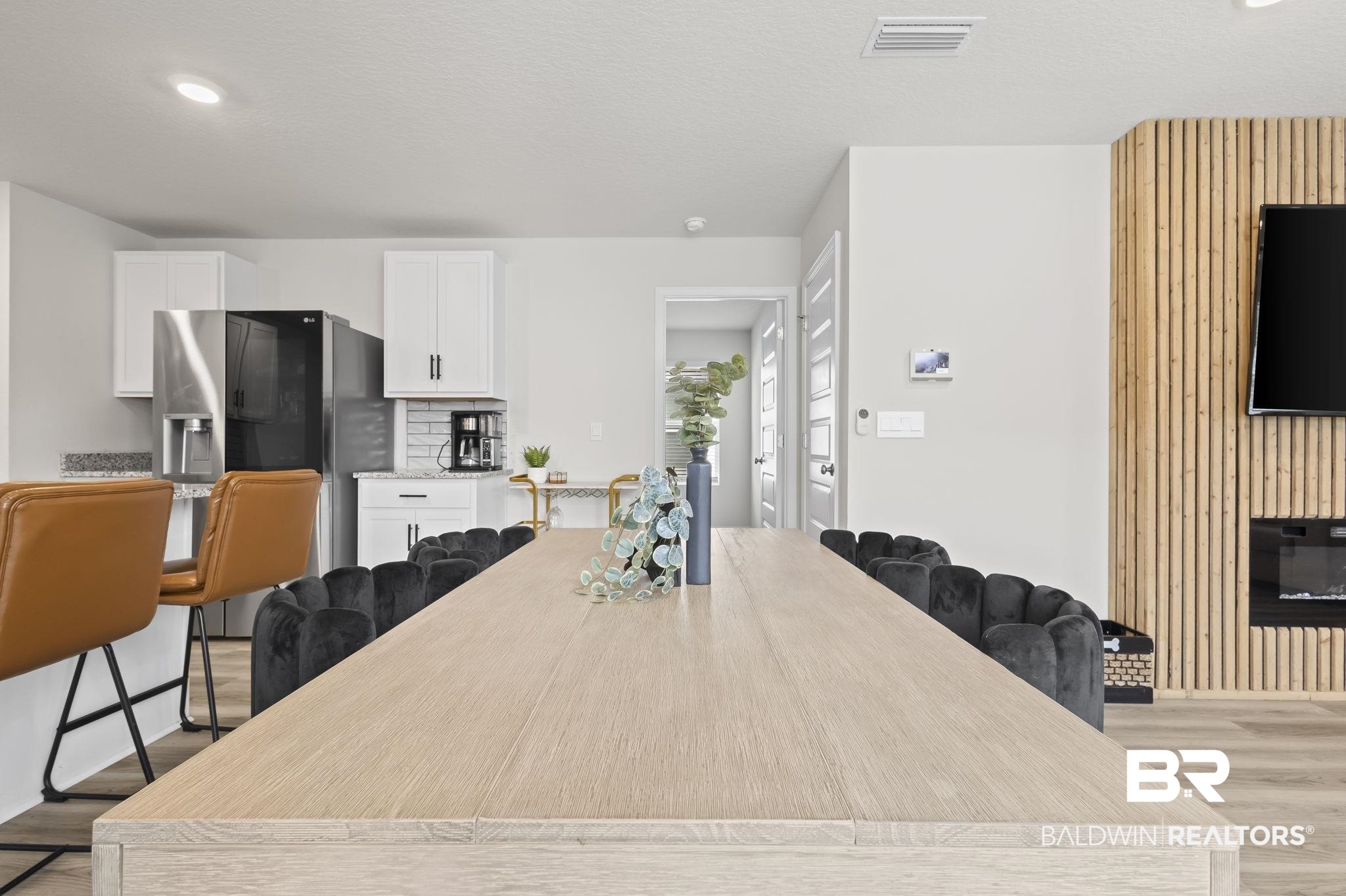 8691 Summer Bay Lane