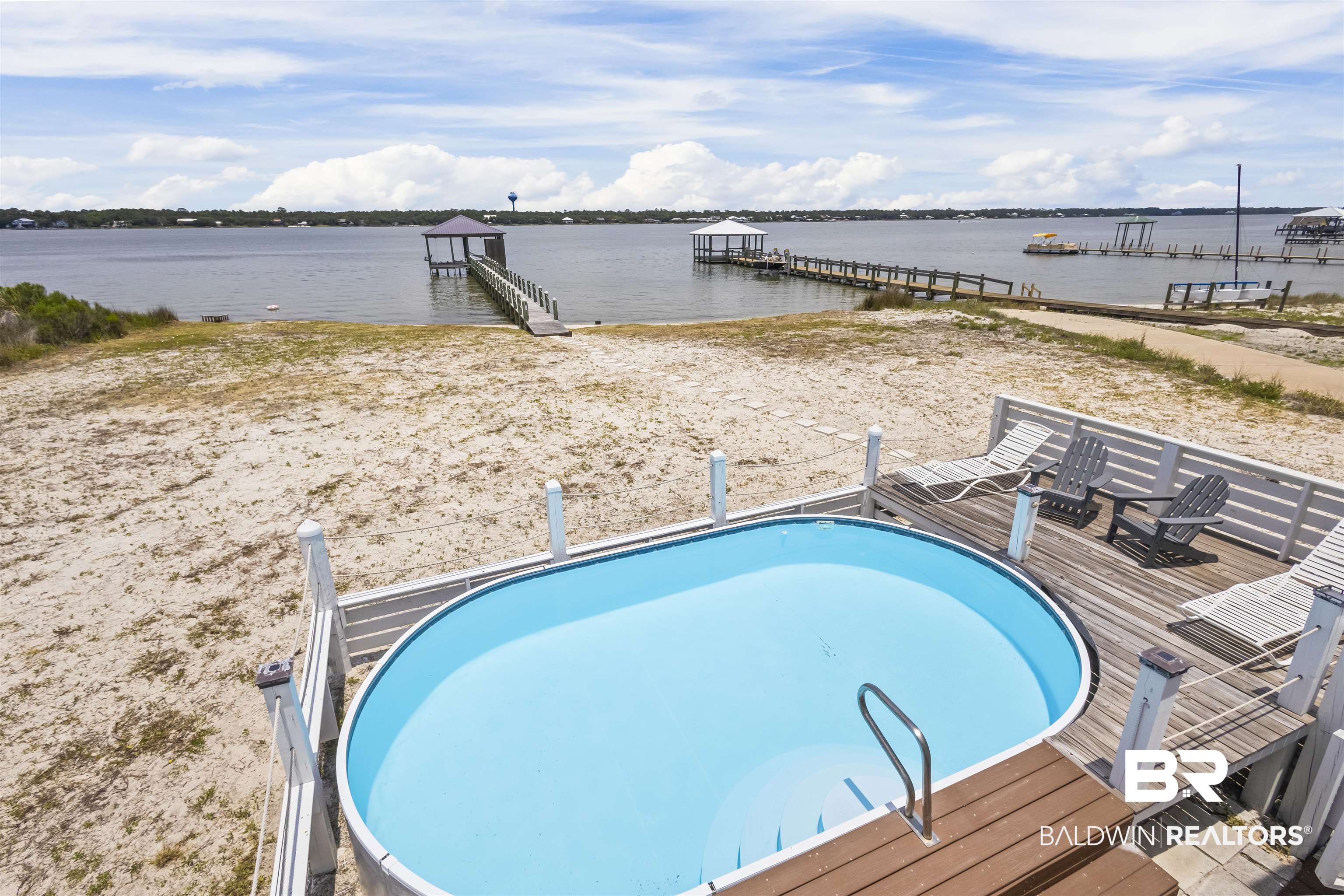 2764 W Beach Boulevard