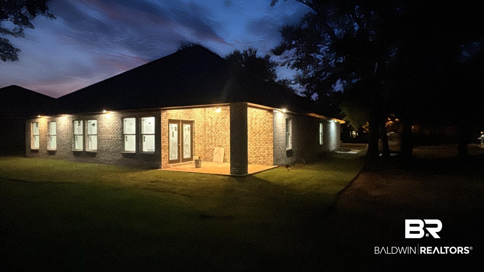 23348 Dundee Circle