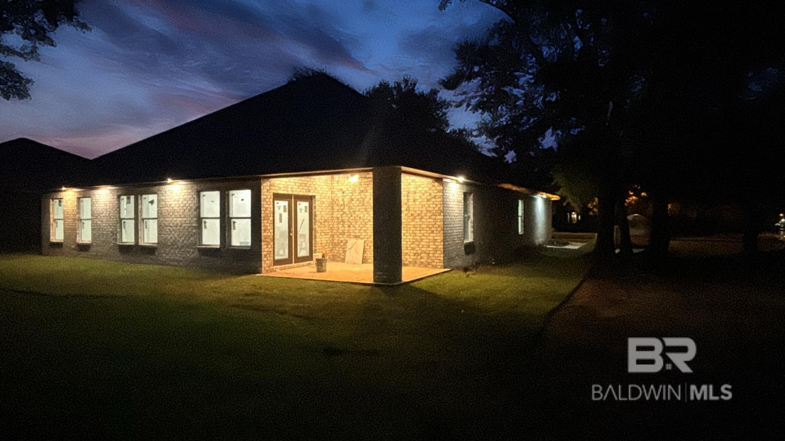 23348 Dundee Circle