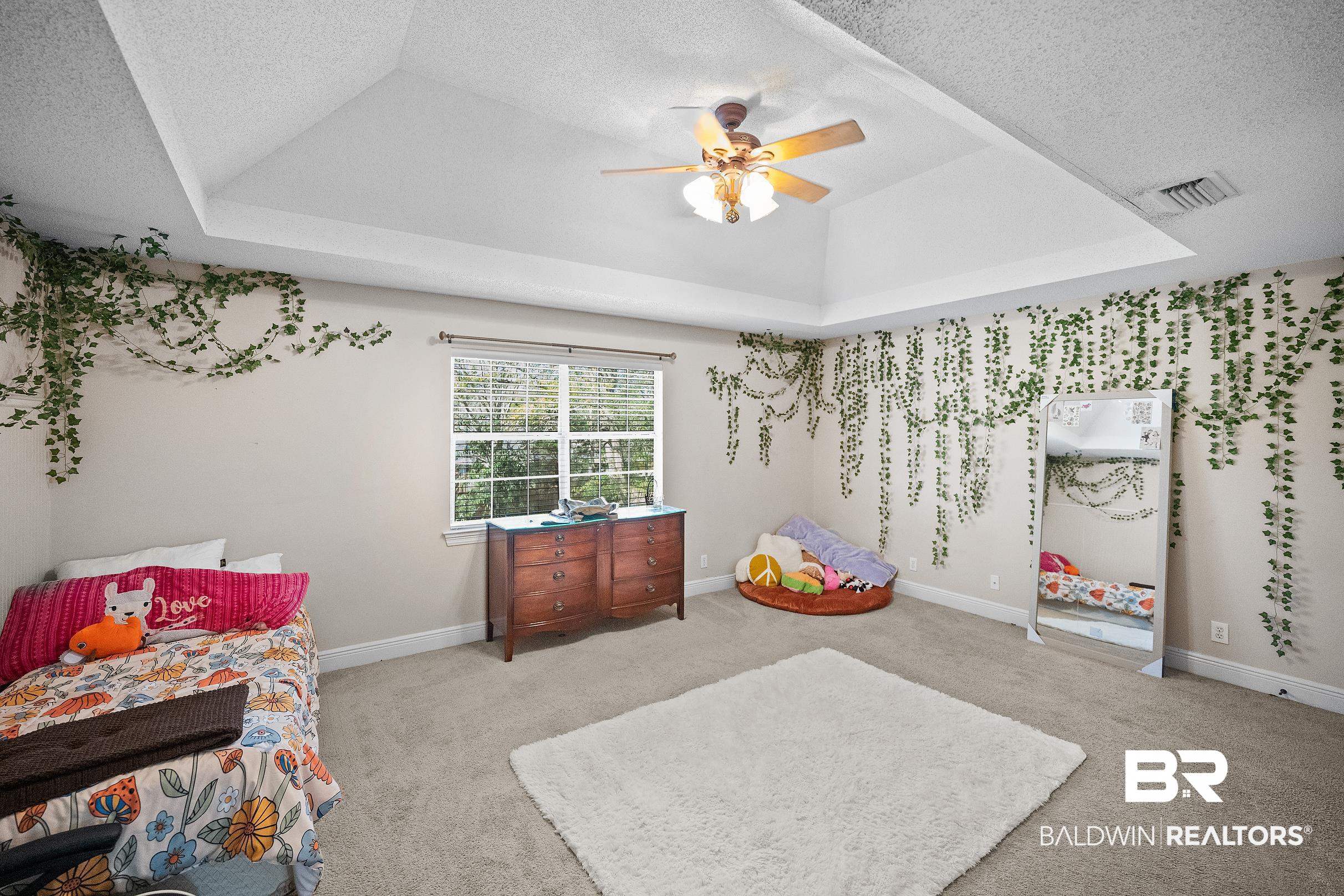 8087 Palmetto Court