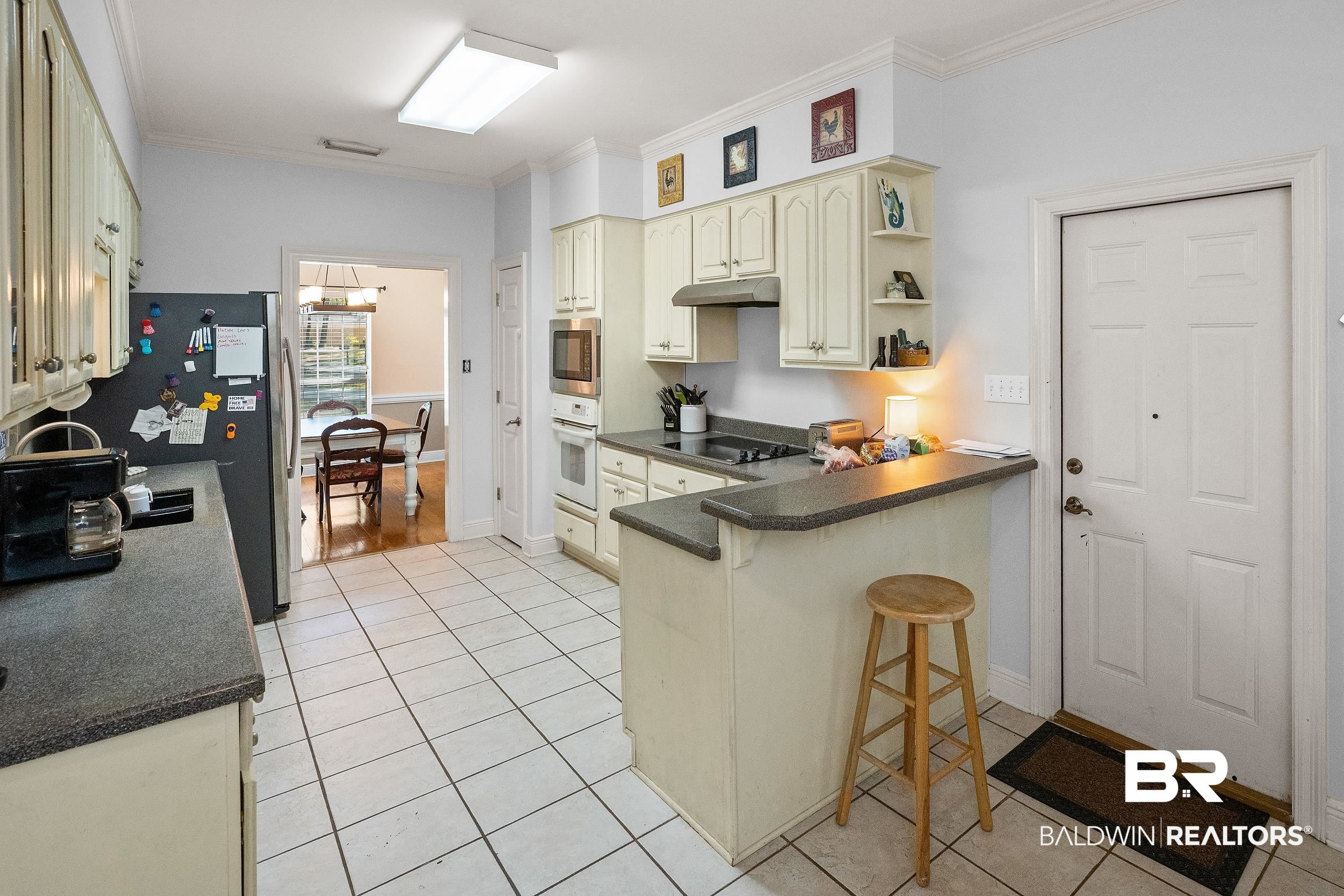 8087 Palmetto Court