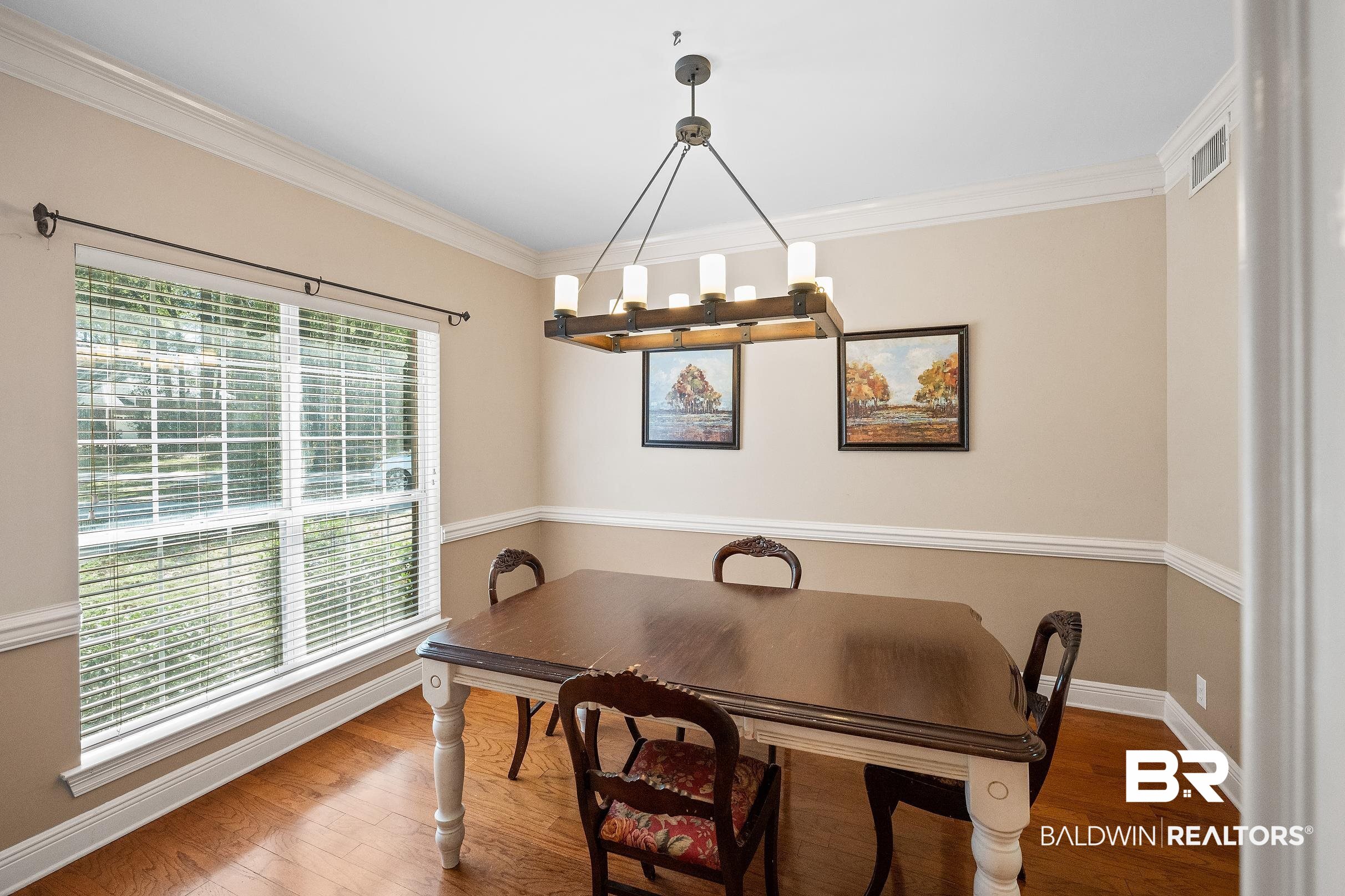 8087 Palmetto Court