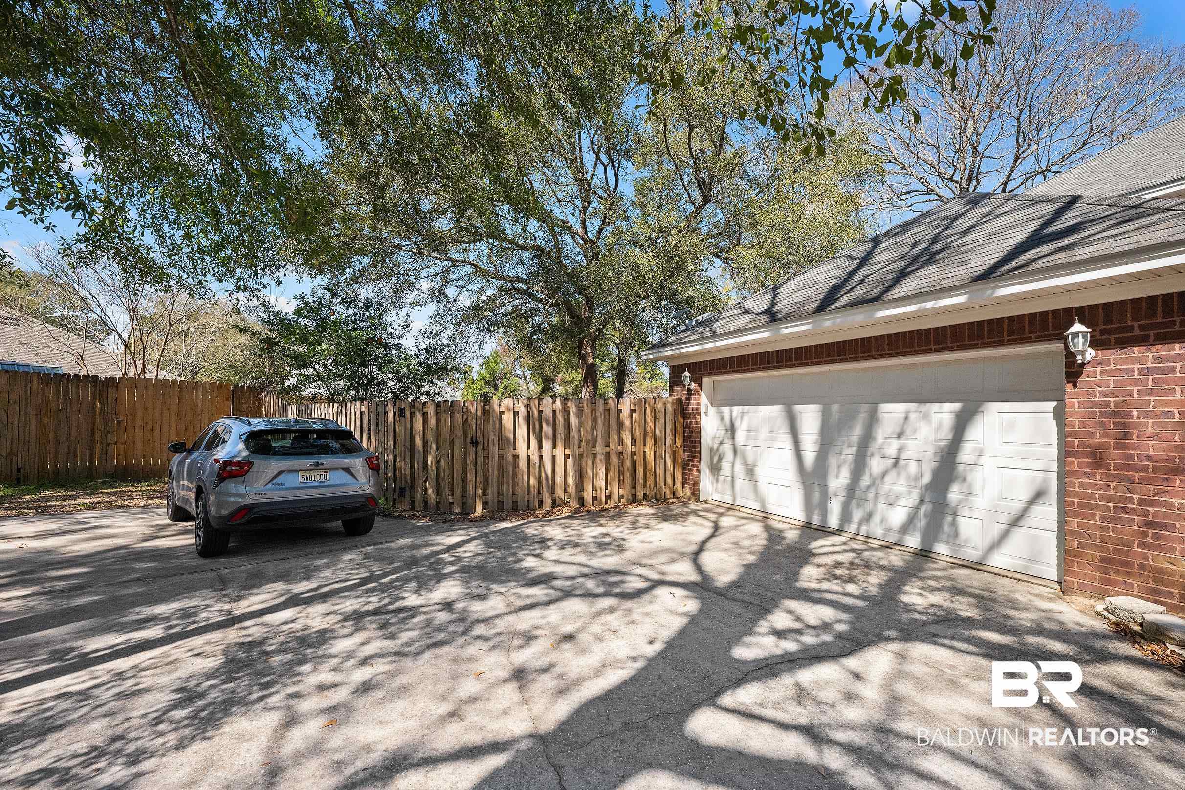 8087 Palmetto Court