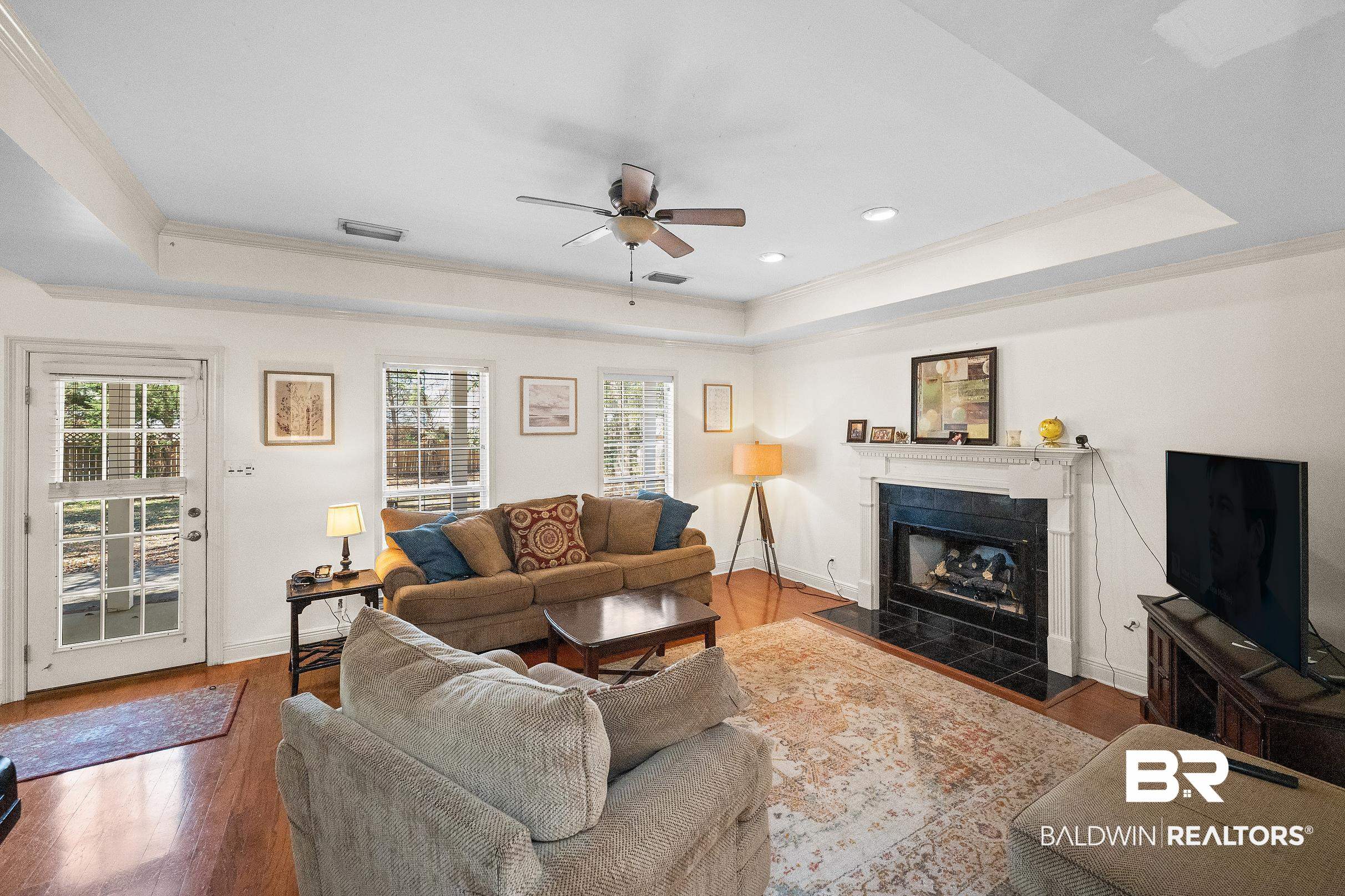 8087 Palmetto Court
