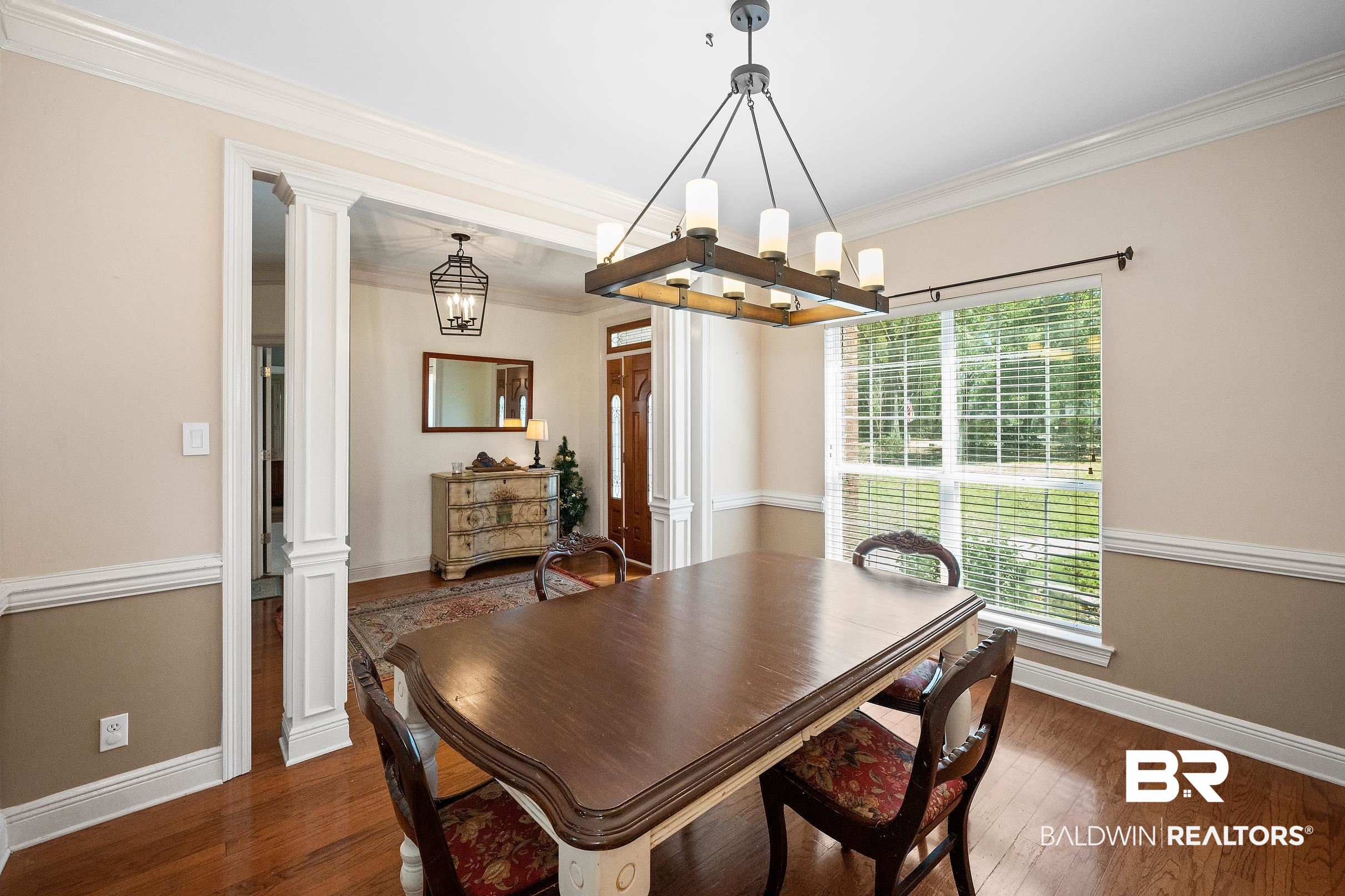 8087 Palmetto Court