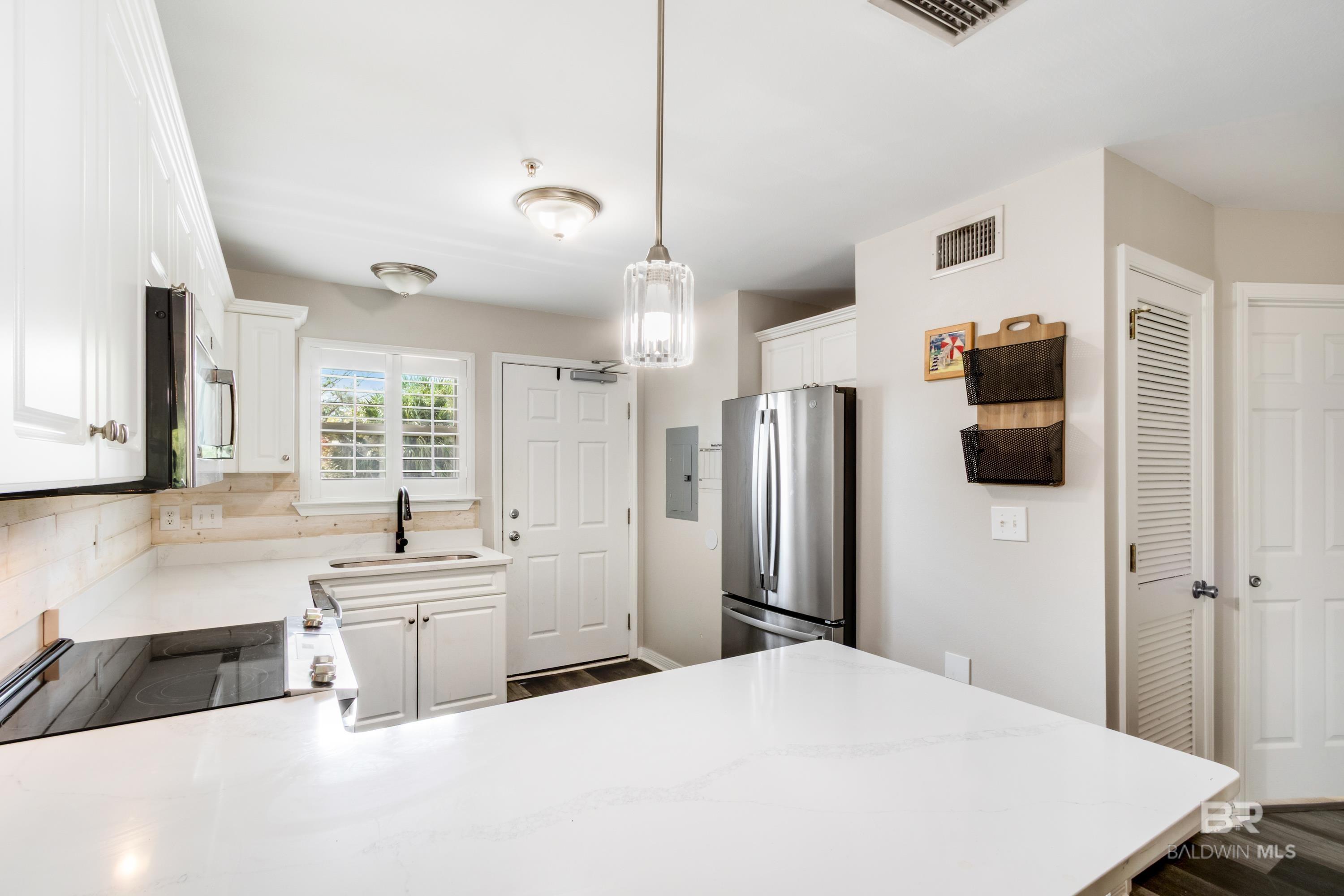 25957 Canal Road 208