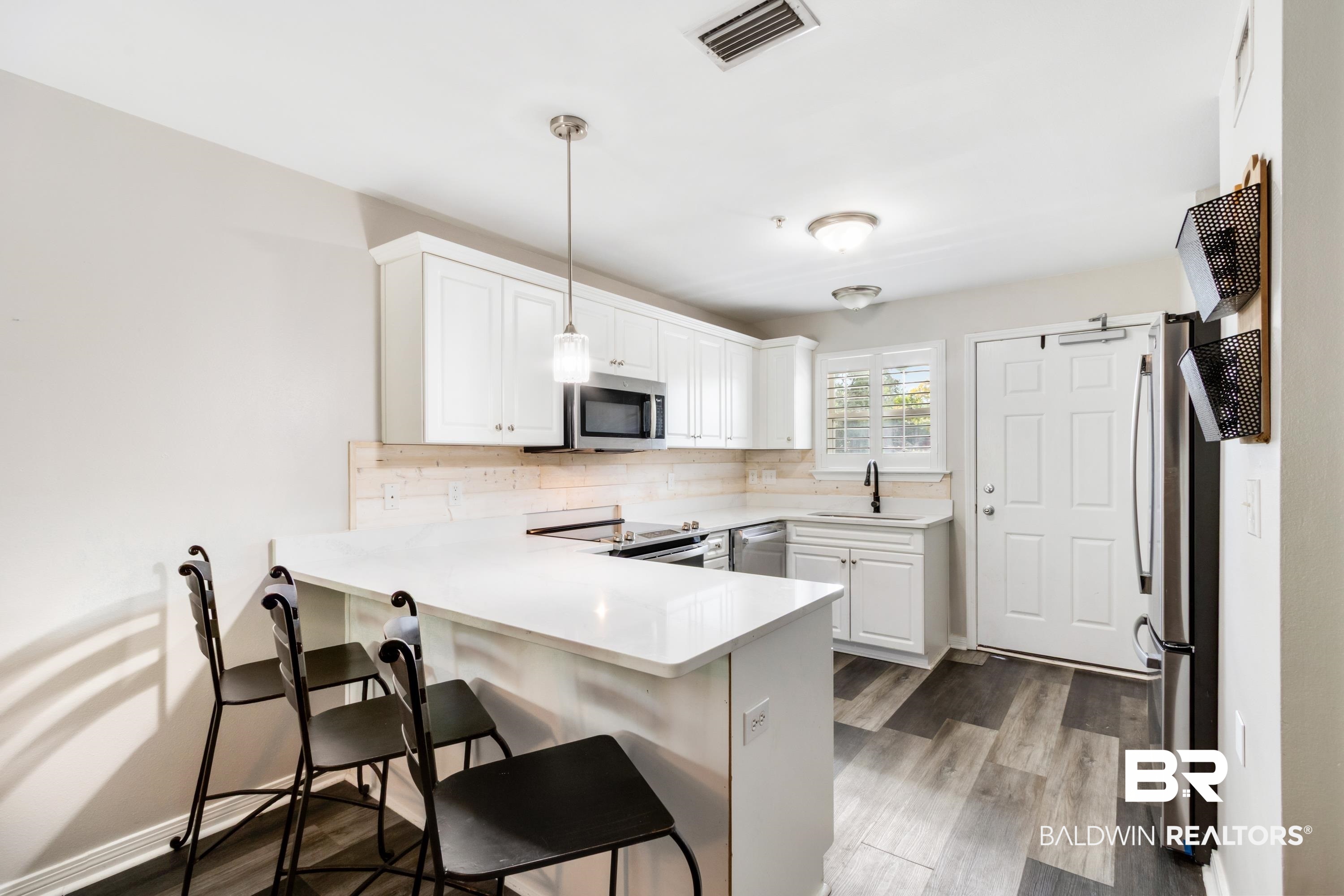 25957 Canal Road 208