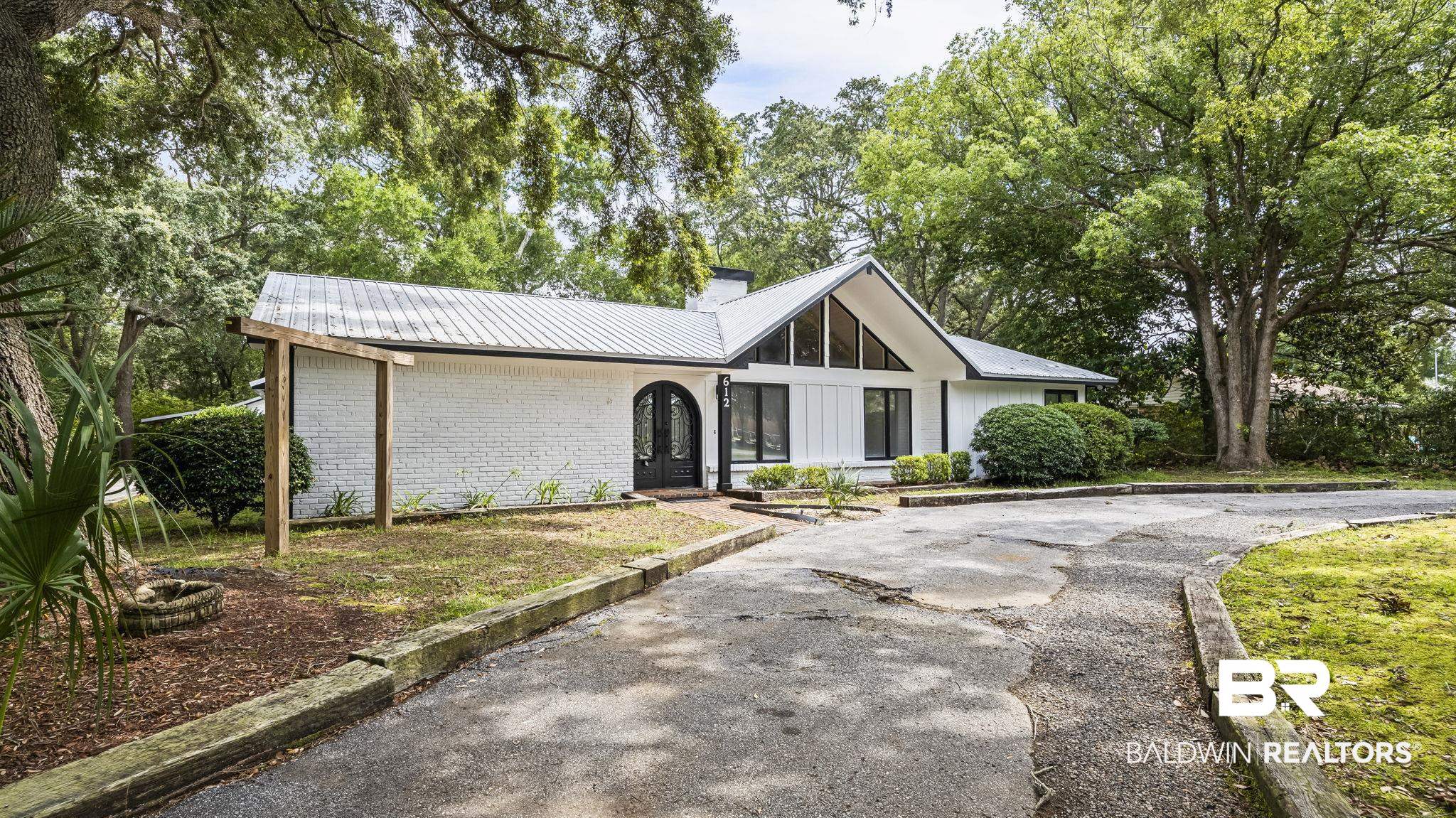 612 Forestwood Drive