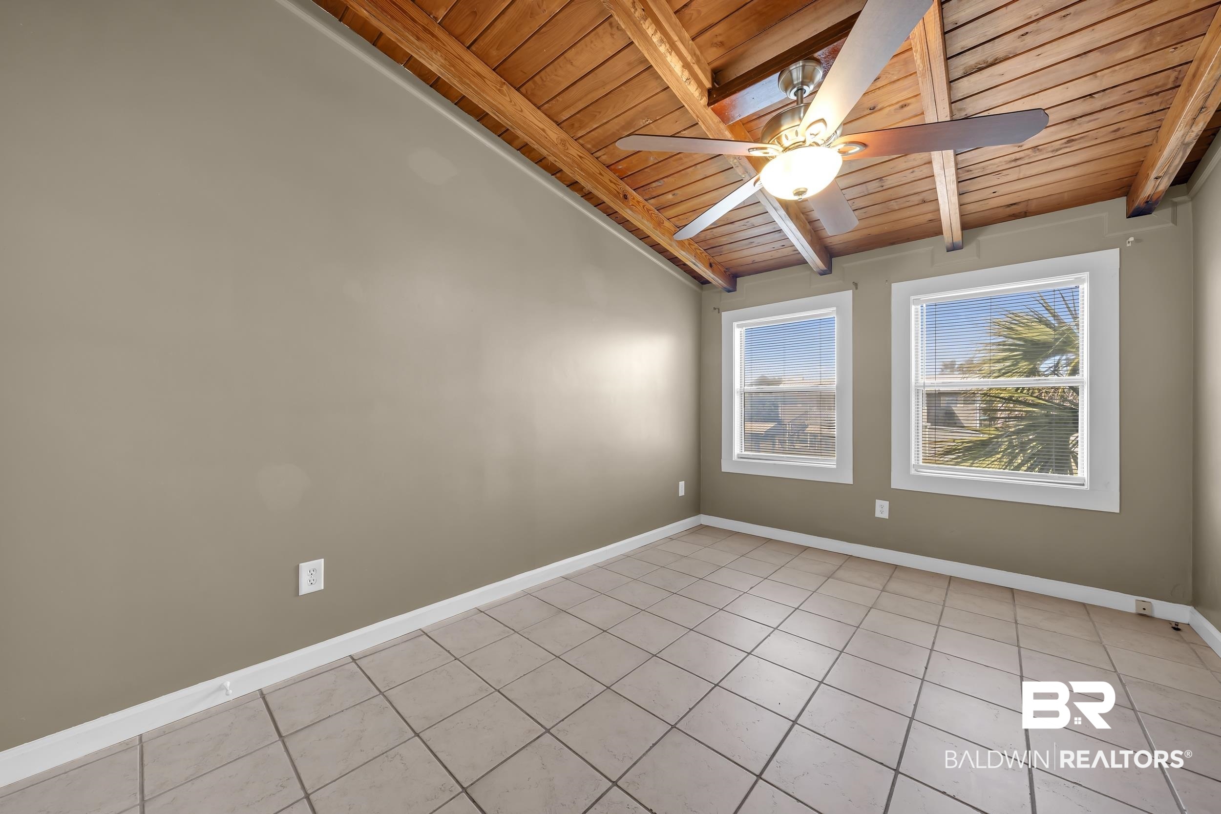 120 W 3rd Avenue, GulfShores