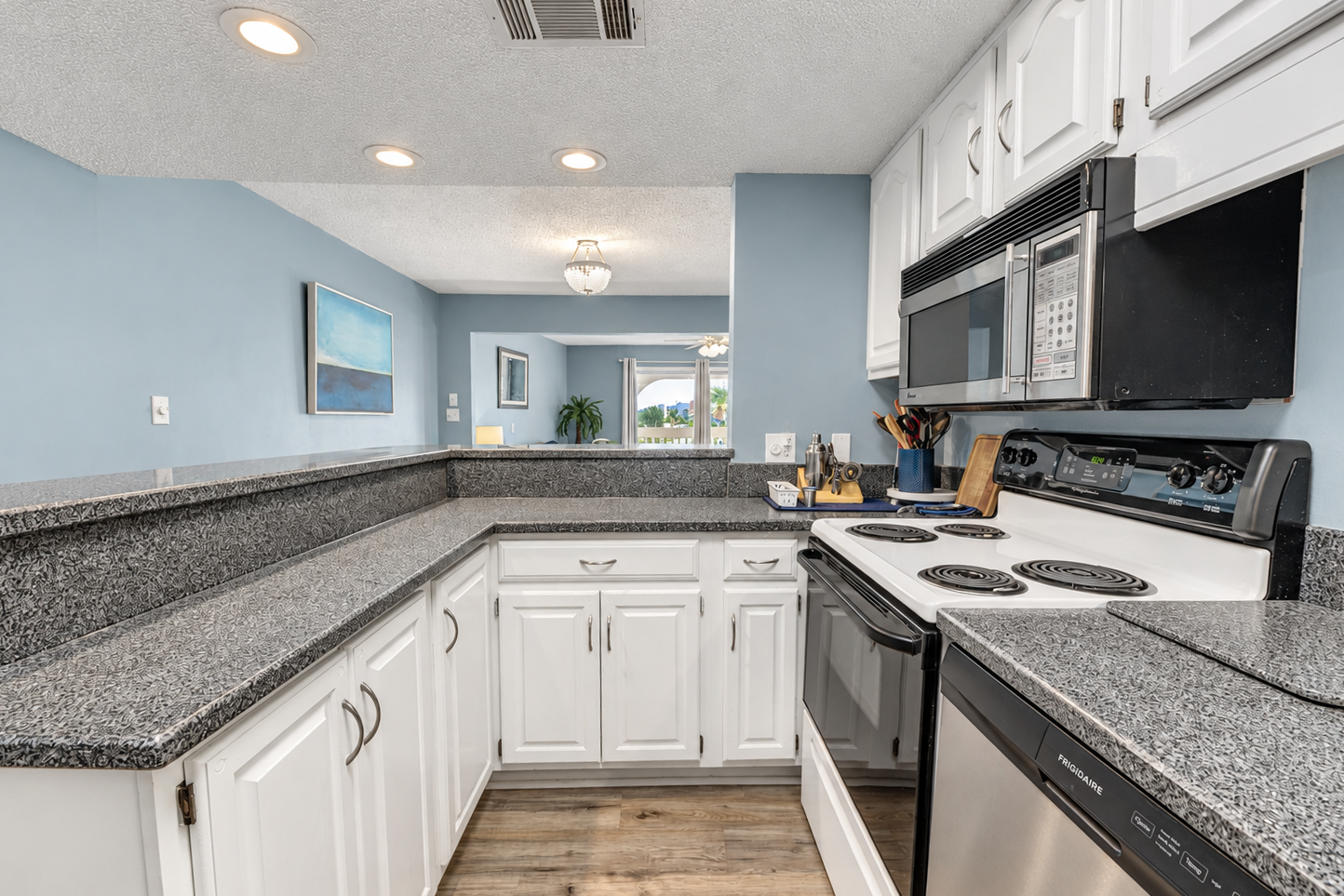 930 West Beach Blvd # 113