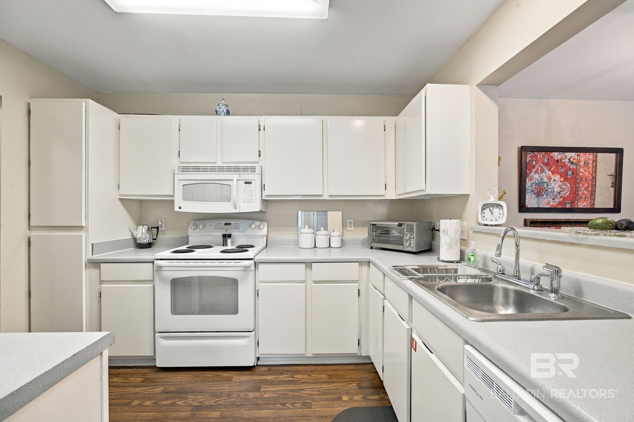 6194 State Highway 59 # Q7