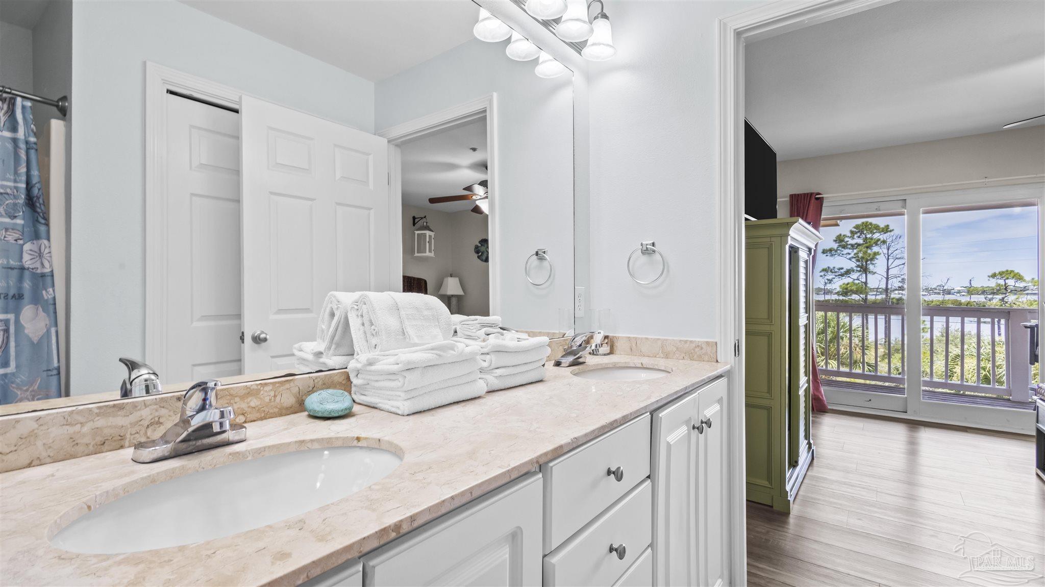 16038 Innerarity Pt Rd # 101