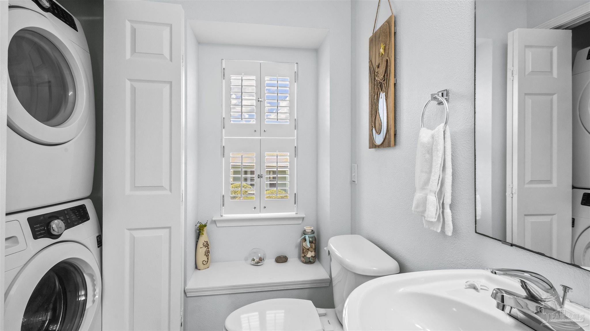 16038 Innerarity Pt Rd # 101