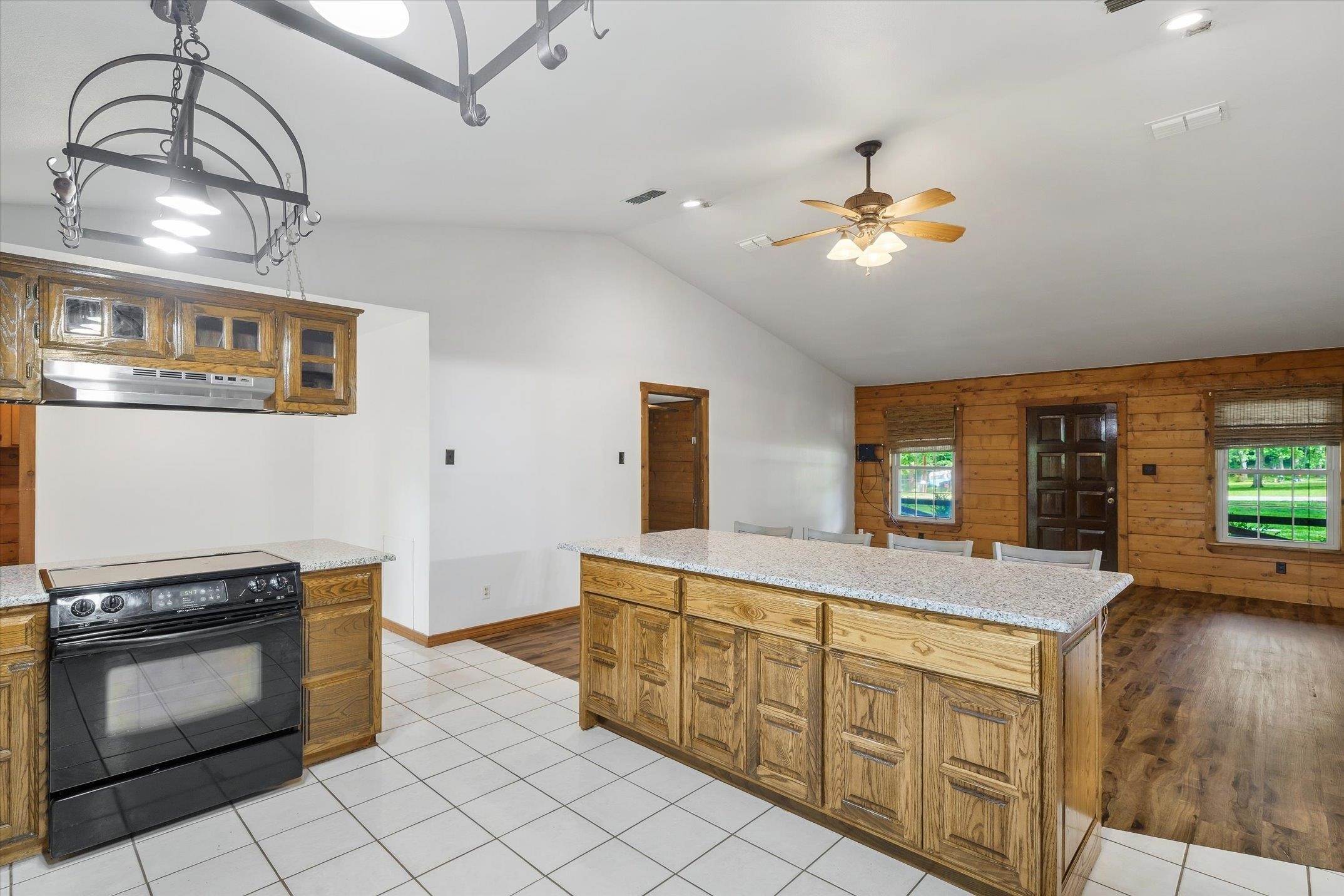 17195 County Road 1263