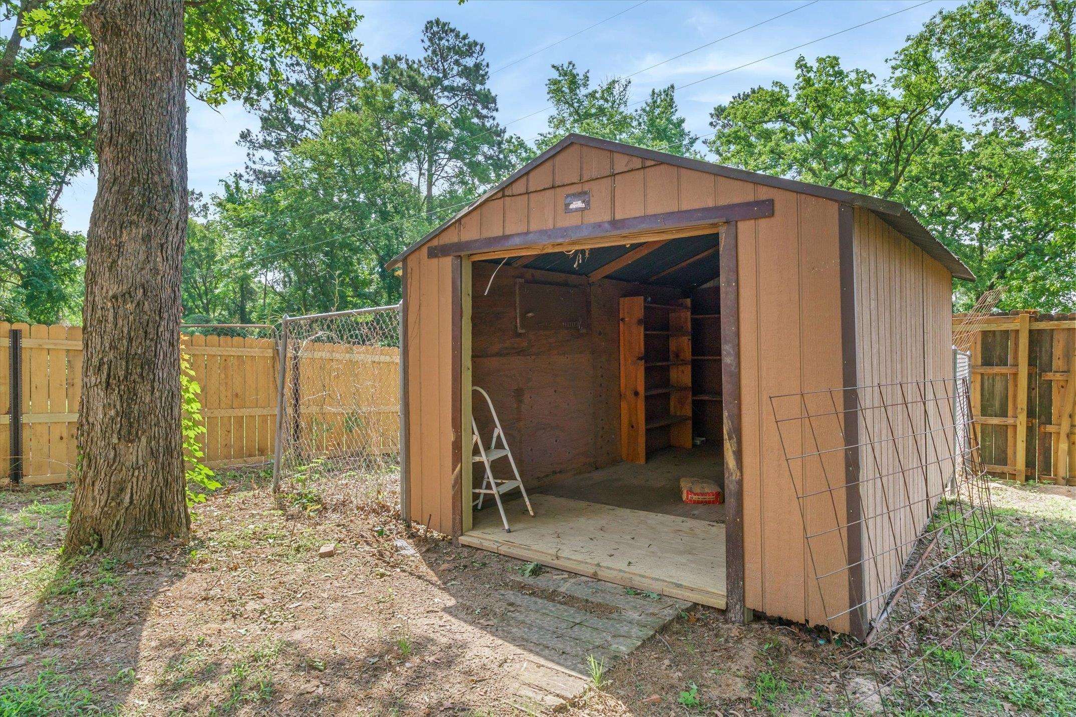 17195 County Road 1263