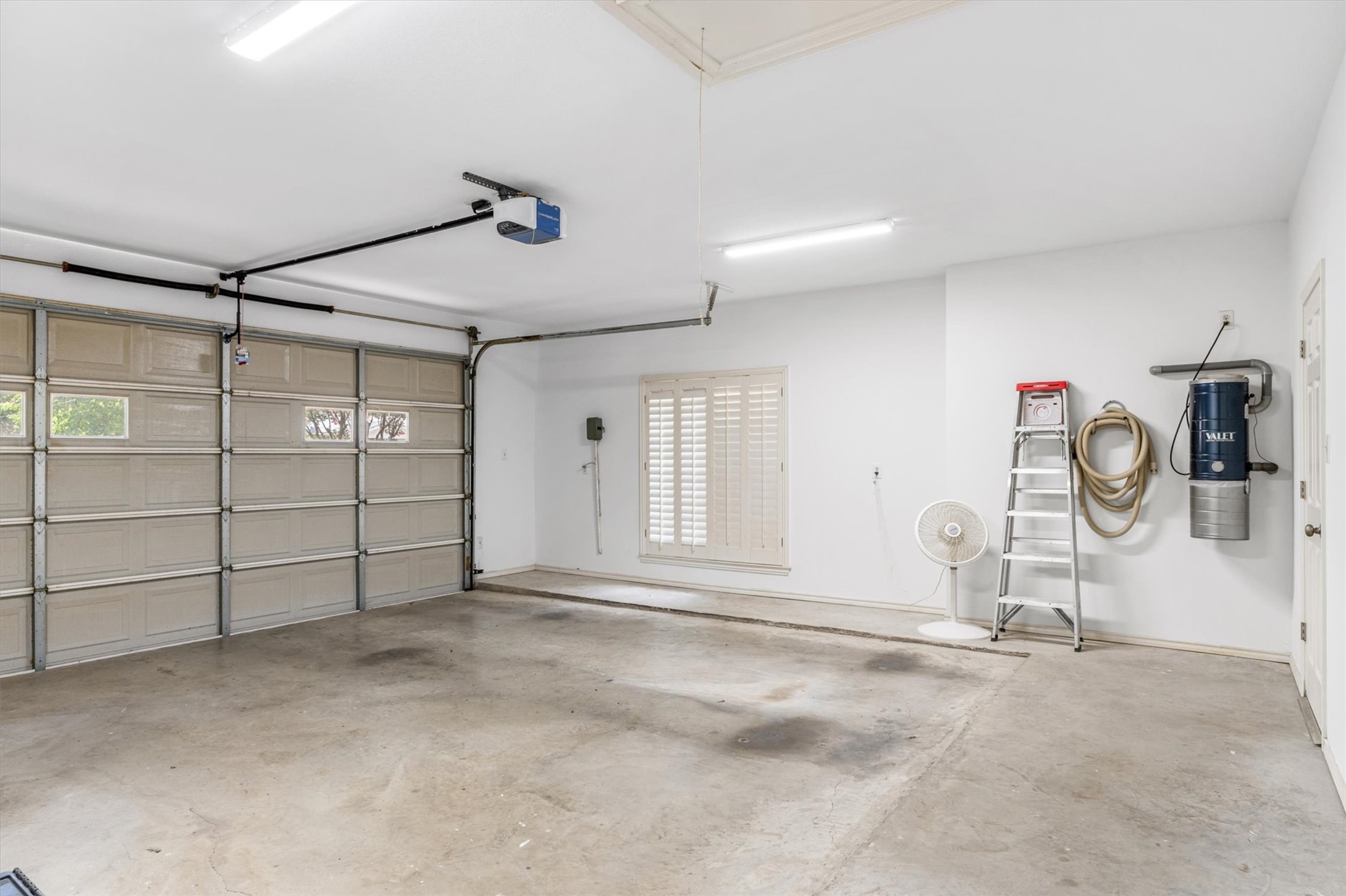 10 Cartwright Street