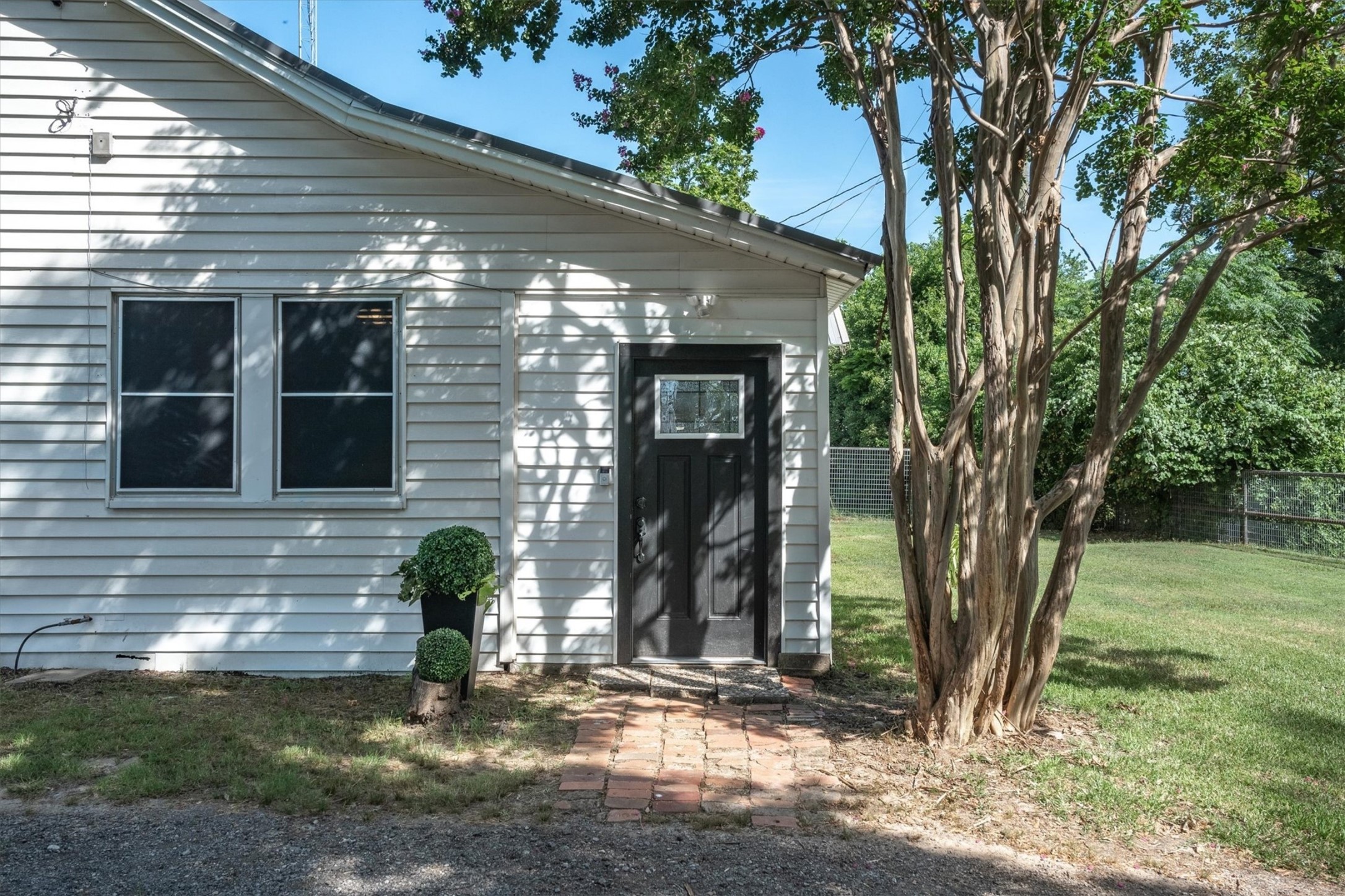 5686 County Road 323