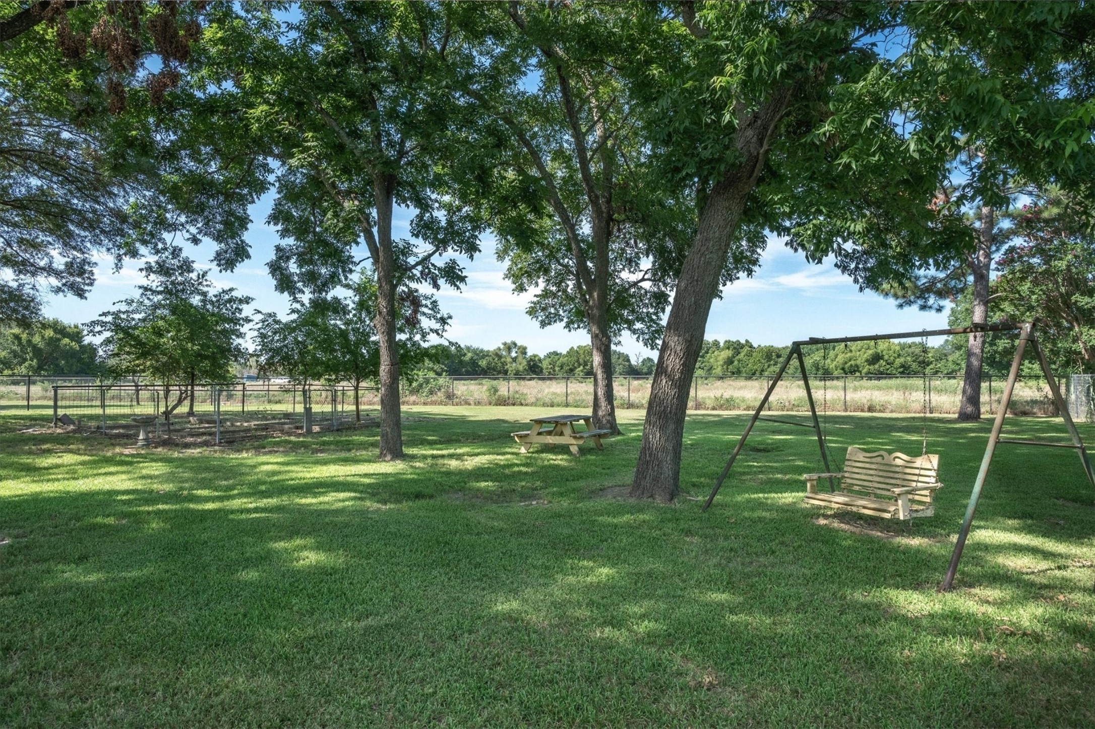 5686 County Road 323