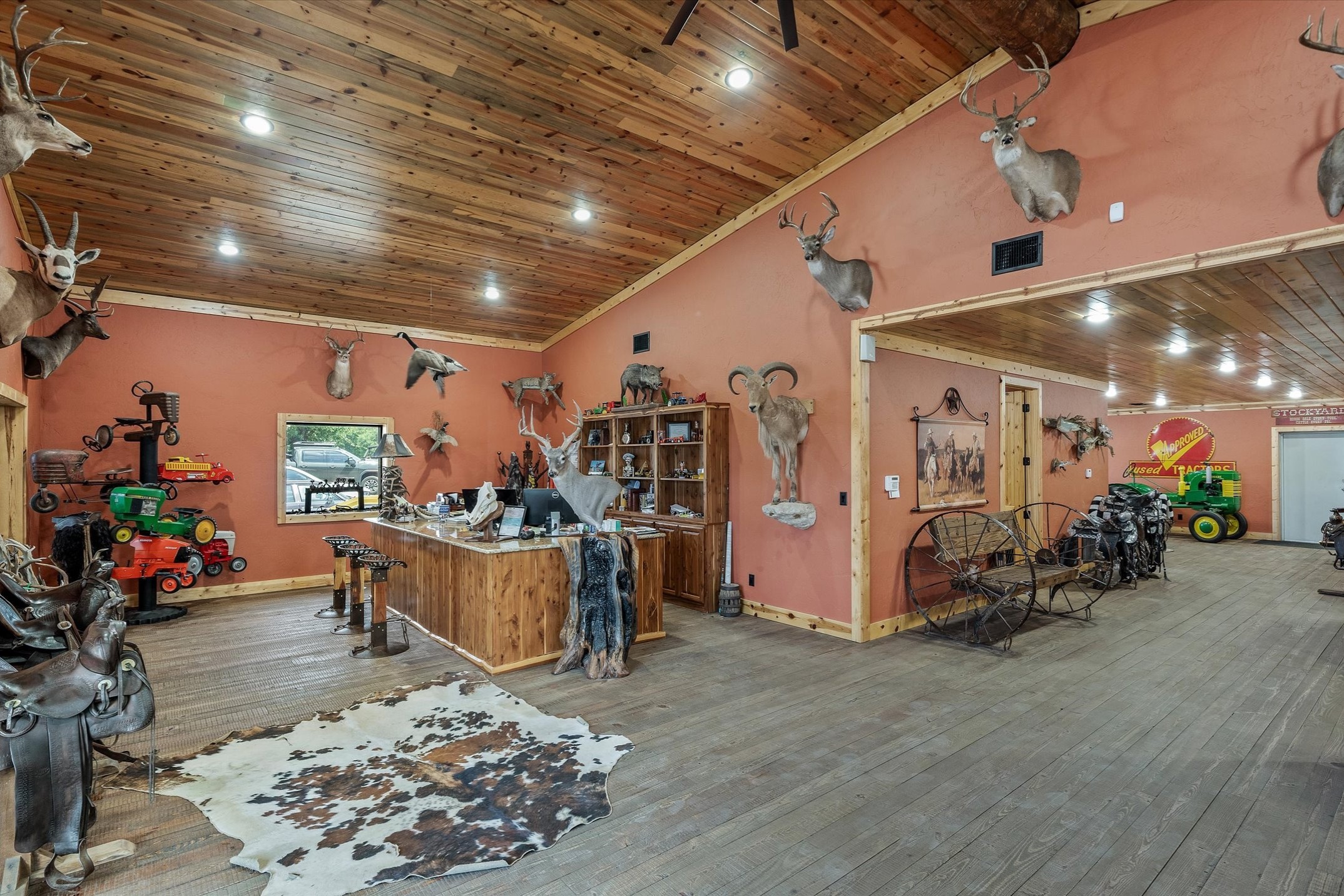 19164 US Highway 69 N
