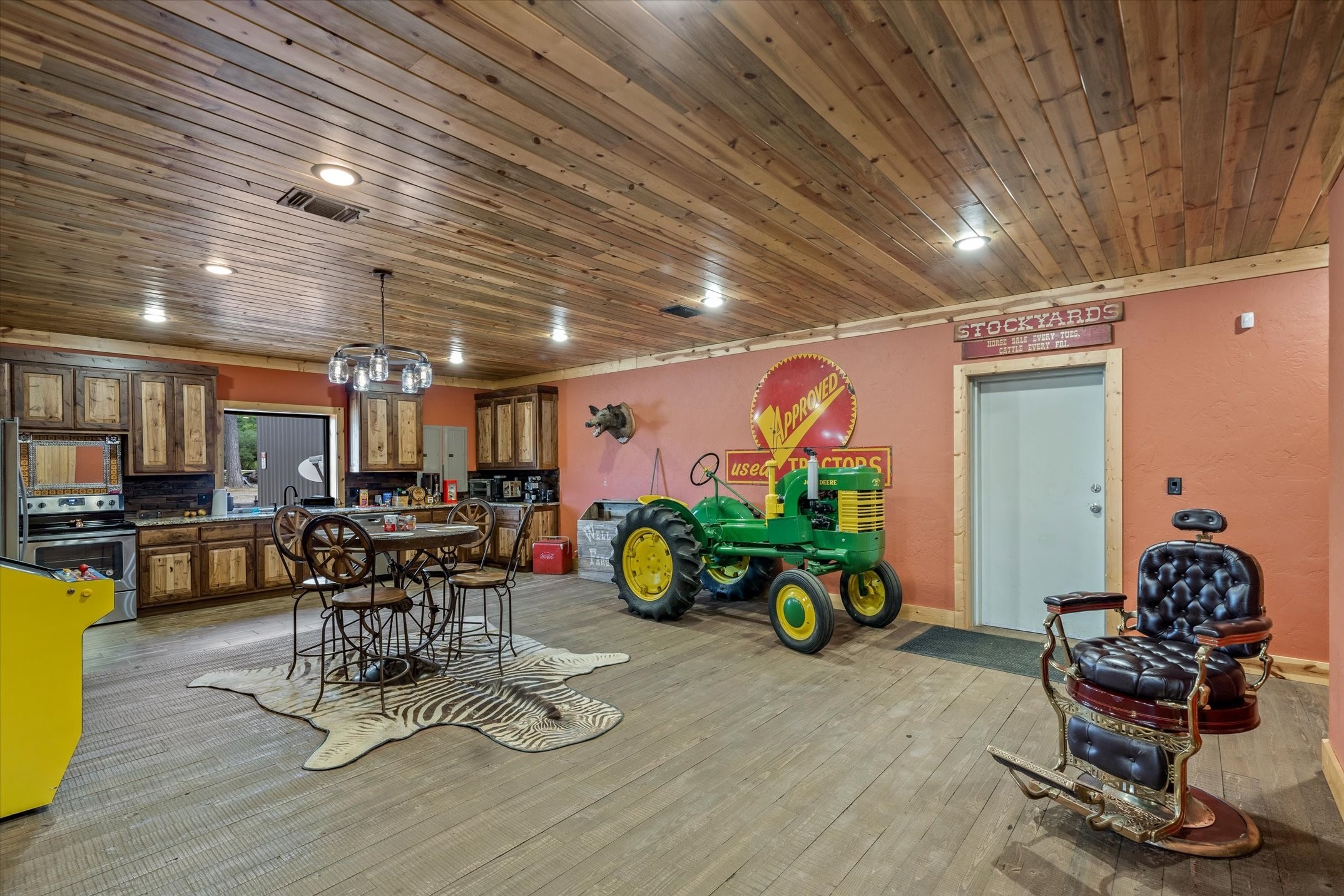 19164 US Highway 69 N