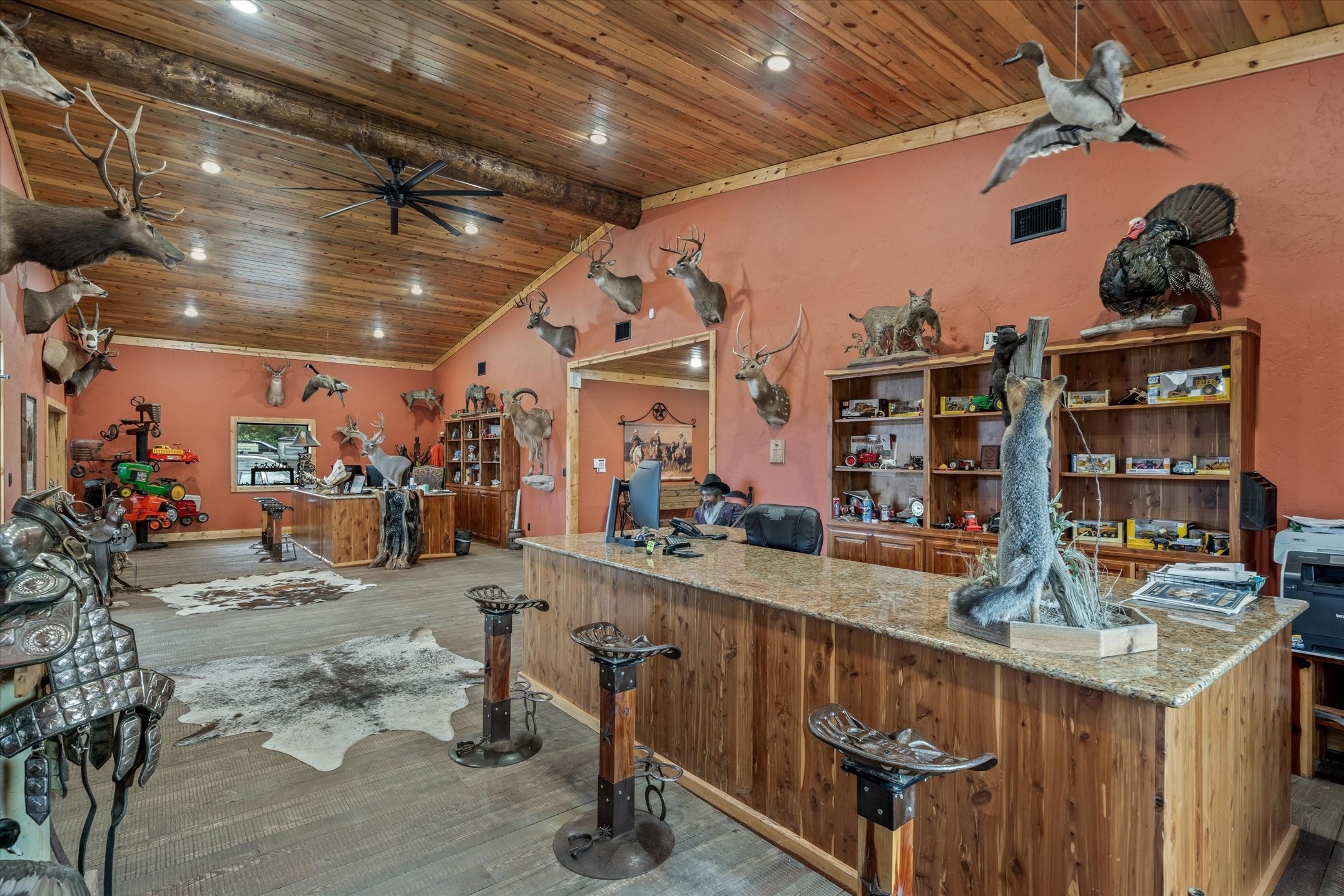 19164 US Highway 69 N