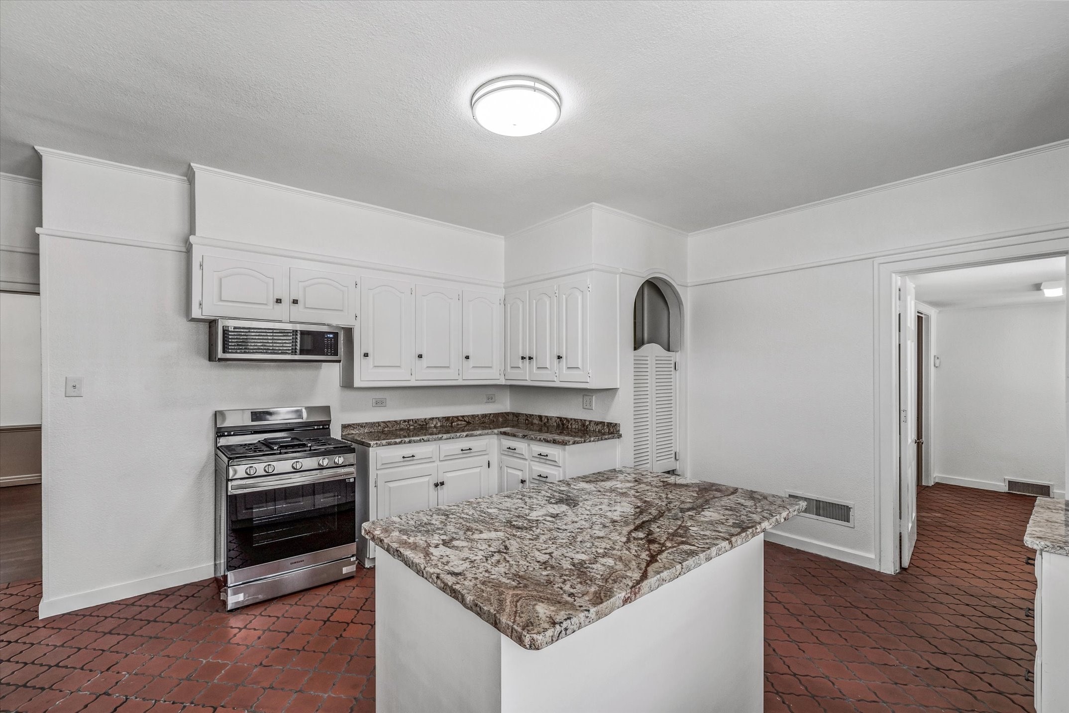 23223 County Road 431