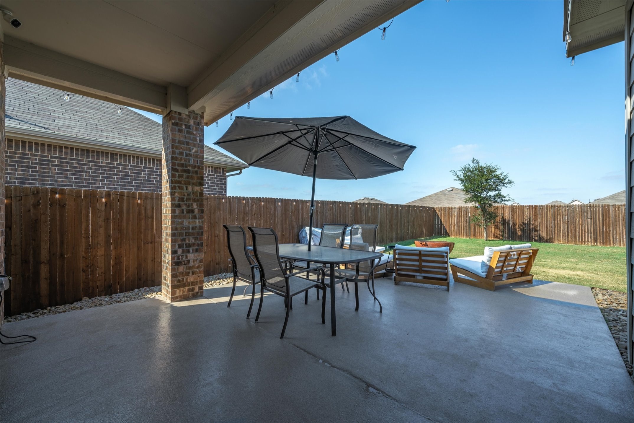 2121 Strongbark Drive