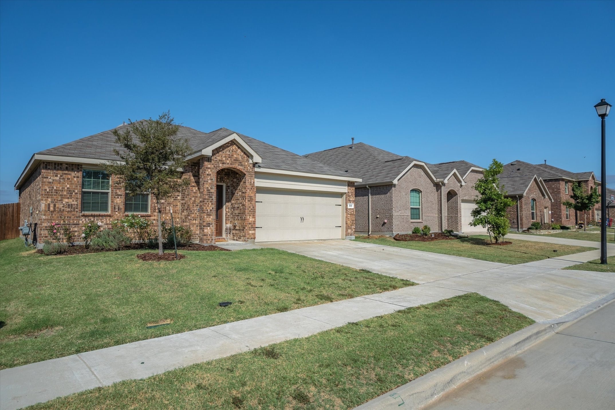 2121 Strongbark Drive