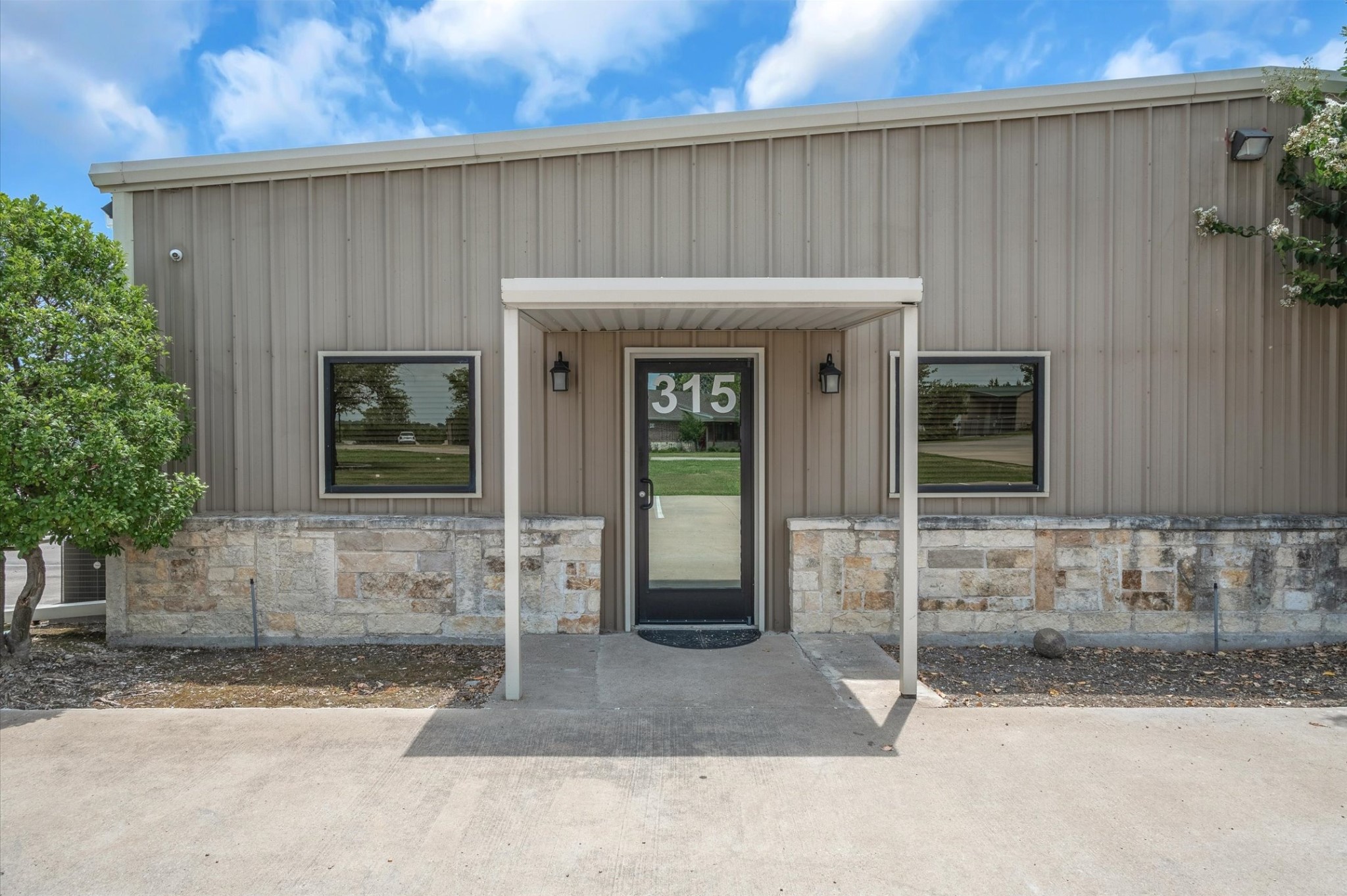 315 Ranch Trail