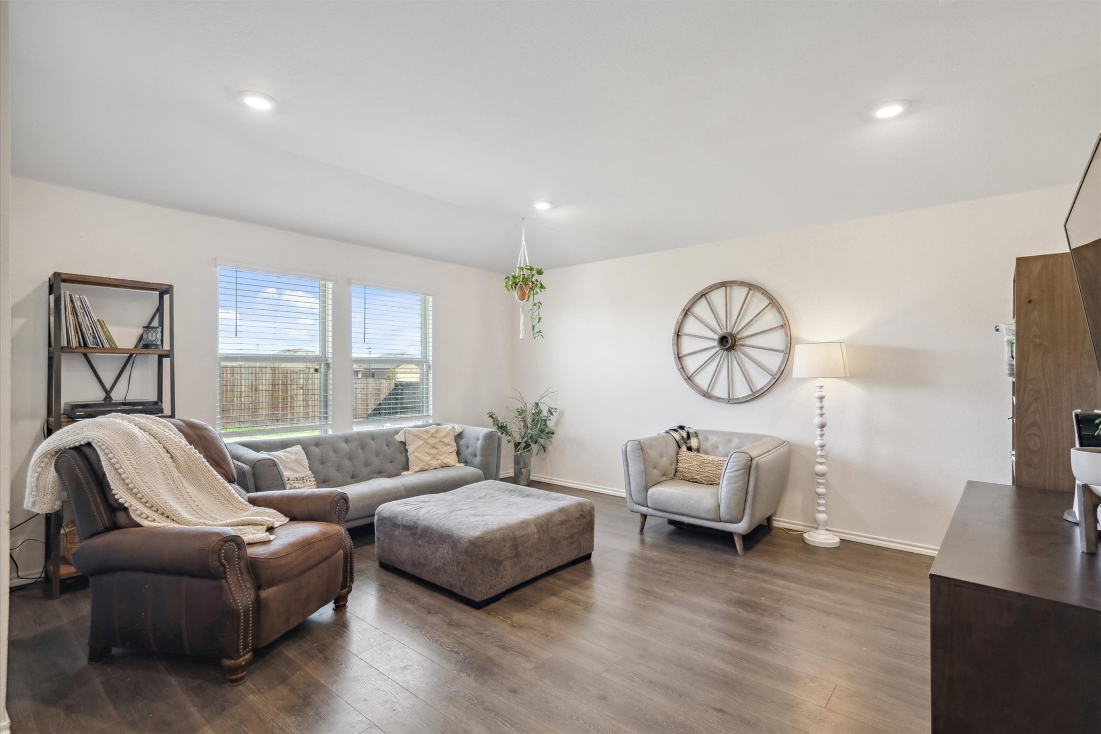 417 Wagon Wheel Drive