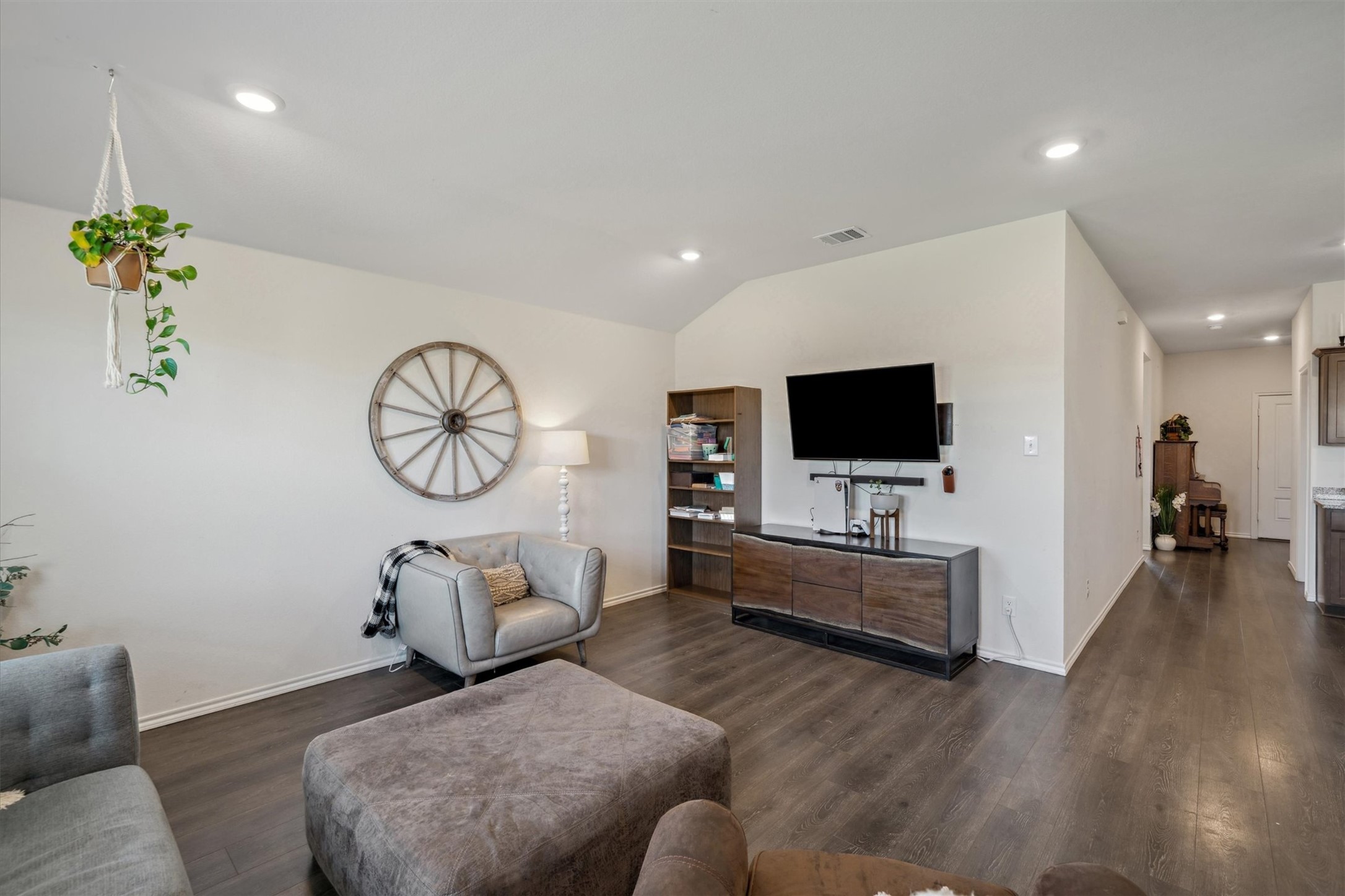 417 Wagon Wheel Drive