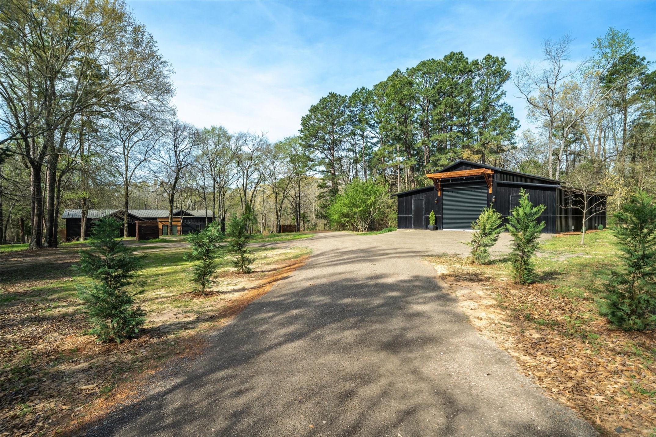 4135 County Road 4560