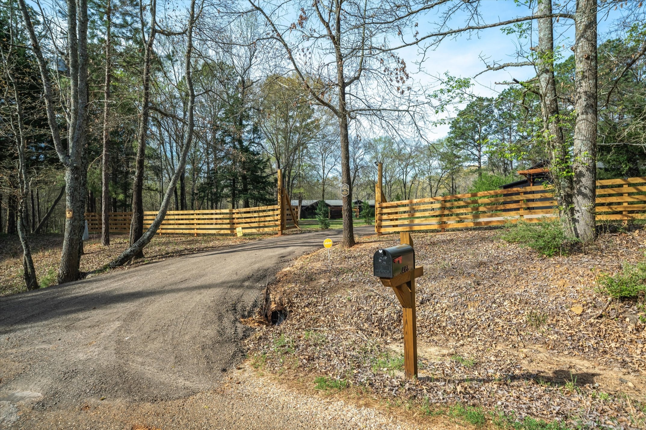 4135 County Road 4560